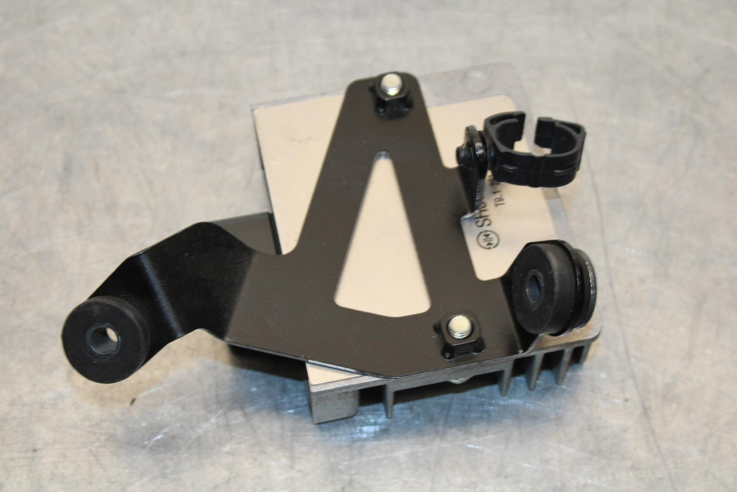 19-22 KAWASAKI Z400 RECTIFIER VOLTAGE REGULATOR BB70