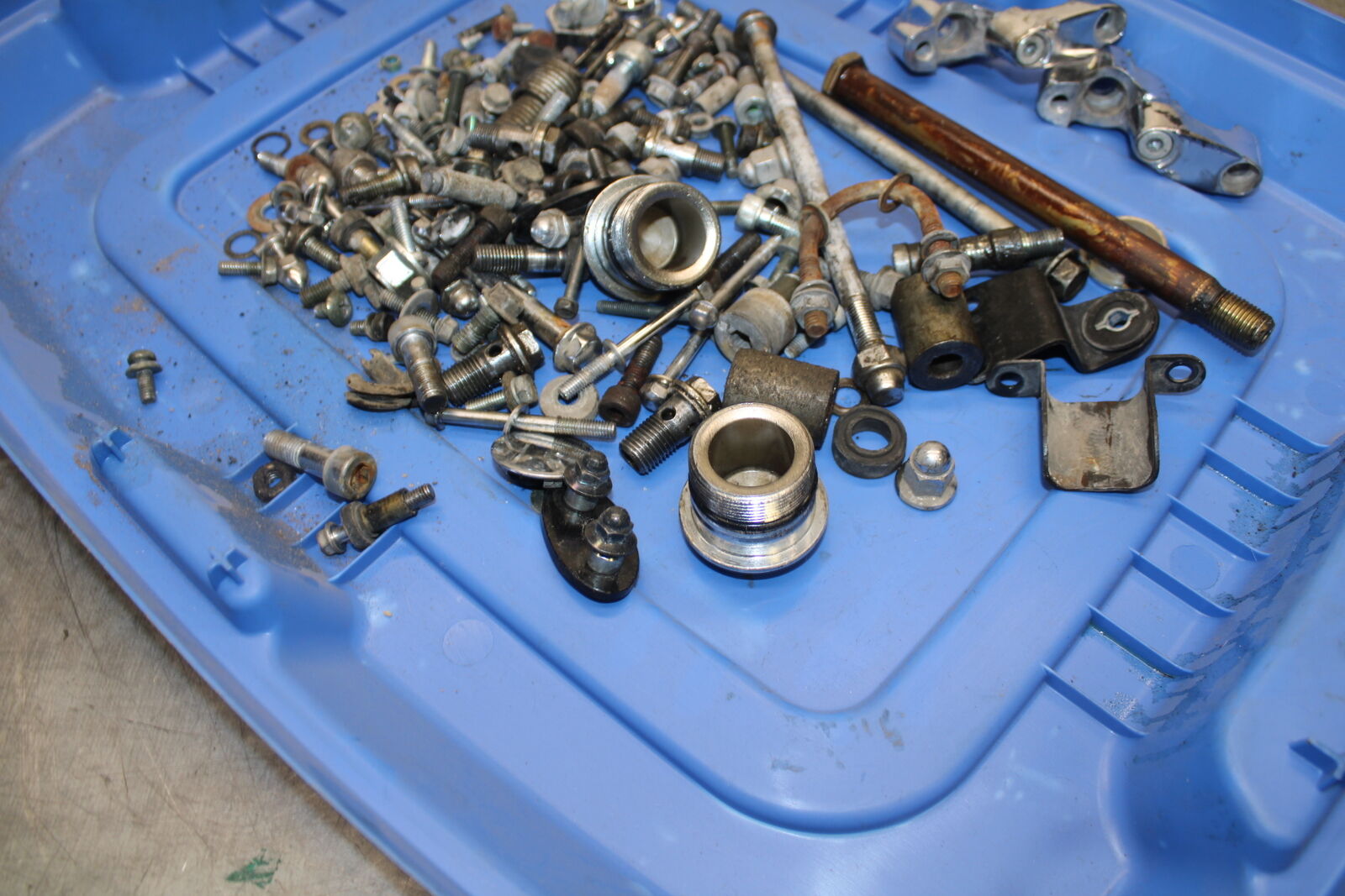 87-03 SUZUKI INTRUDER 1400 VS1400GLP MOUNTING BOLTS HARDWARE MOTOR SCREWS BB702