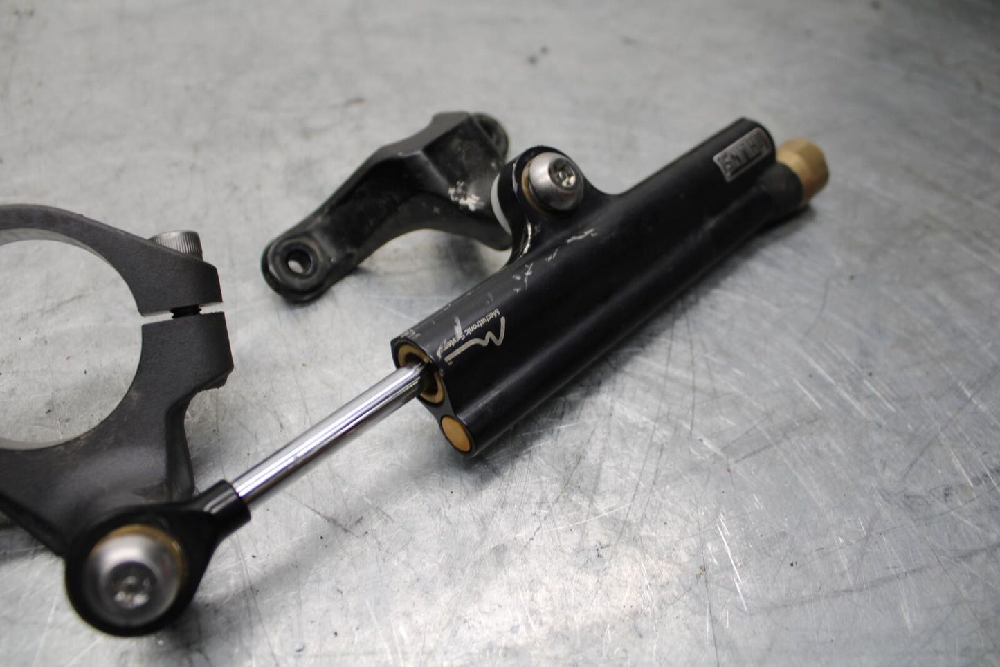 11-15 KAWASAKI ZX1000R FORKS UPPER TRIPLE TREE CLAMP STEERING DAMPER BB445