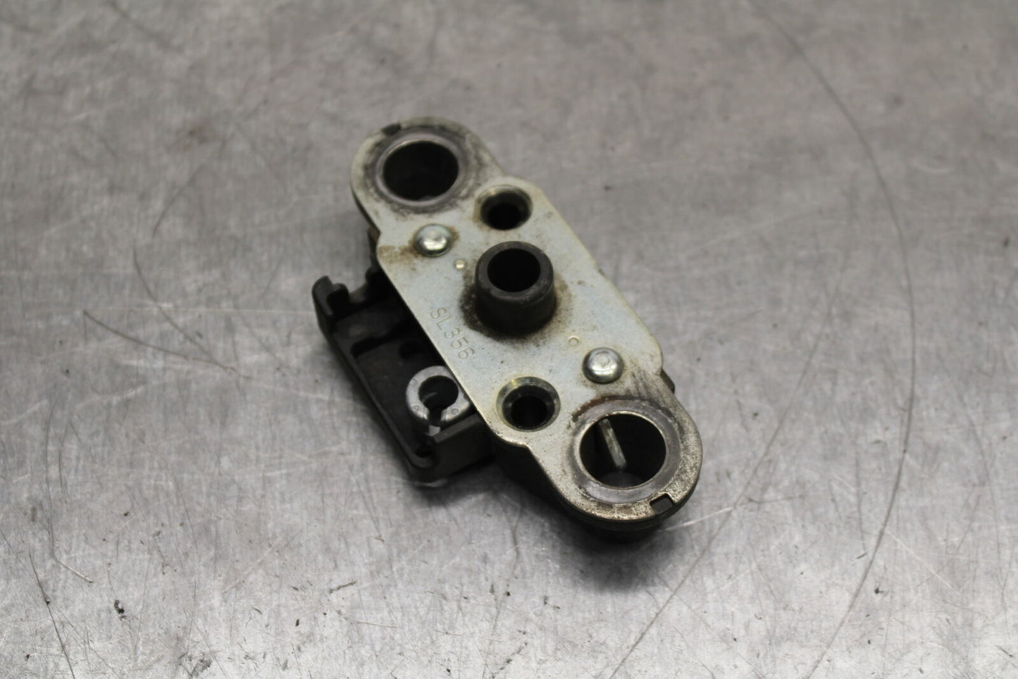 12-13 KAWASAKI Z1000 REAR PASSENGER SEAT LATCH LOCK ASSEMBLY BB743