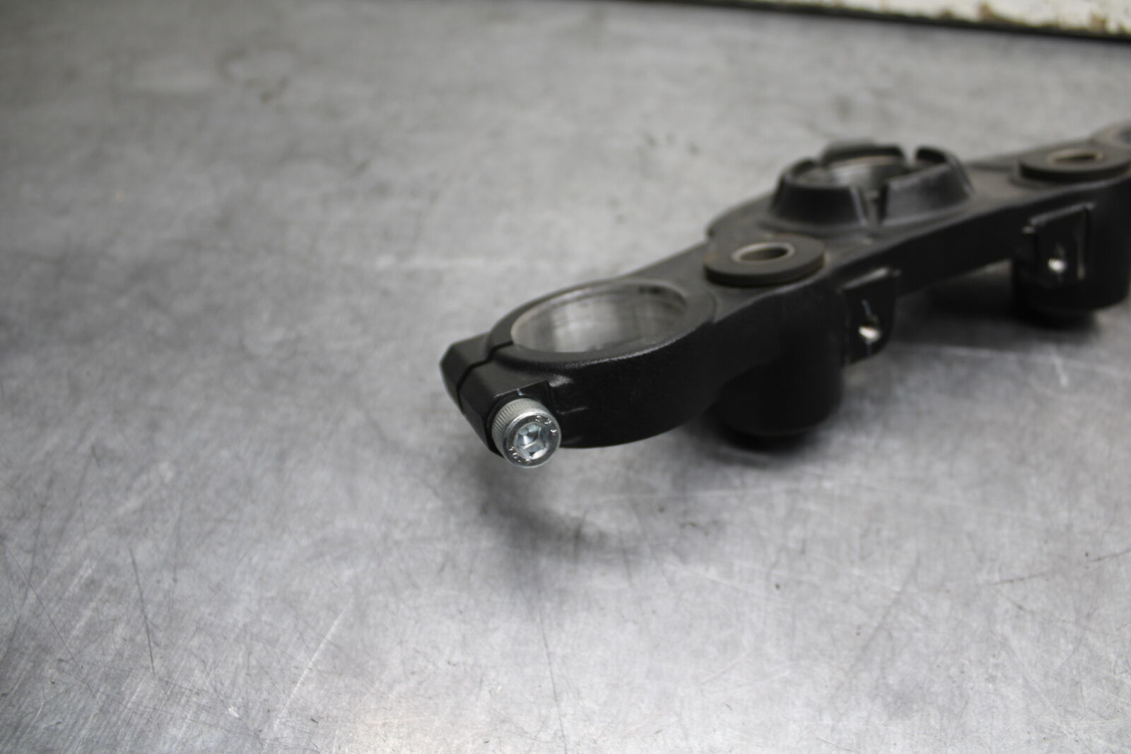 18-24 KAWASAKI NINJA 650 FORKS UPPER TRIPLE TREE CLAMP BB725