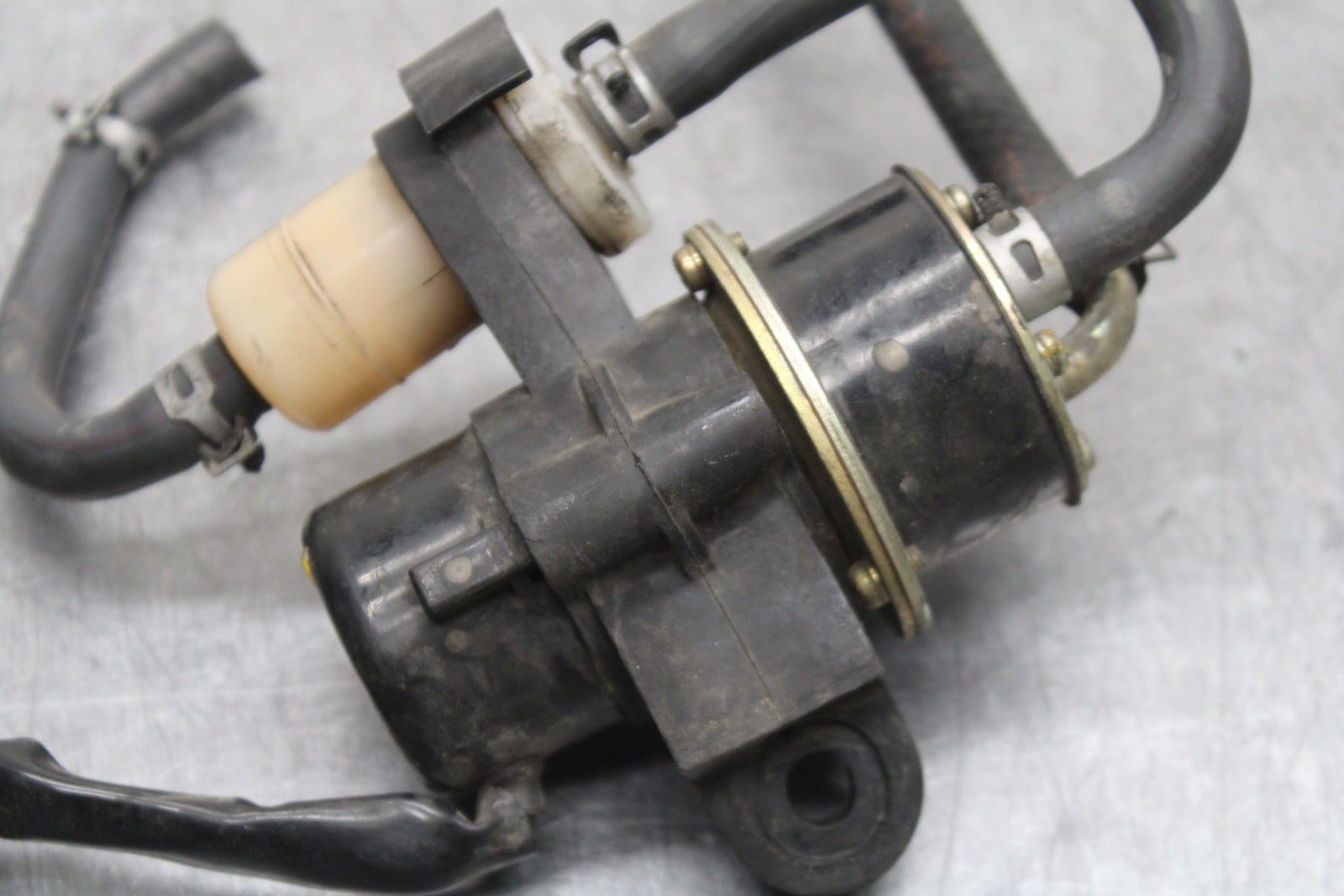 00-01 YAMAHA YZF R1 FUEL PUMP GAS PETROL SENDER UNIT BB755