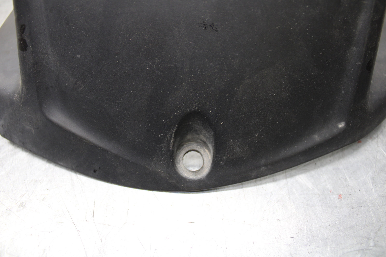 16 KAWASAKI NINJA ZX10R REAR BACK WHEEL TIRE HUGGER FENDER 35023-0188  BB650