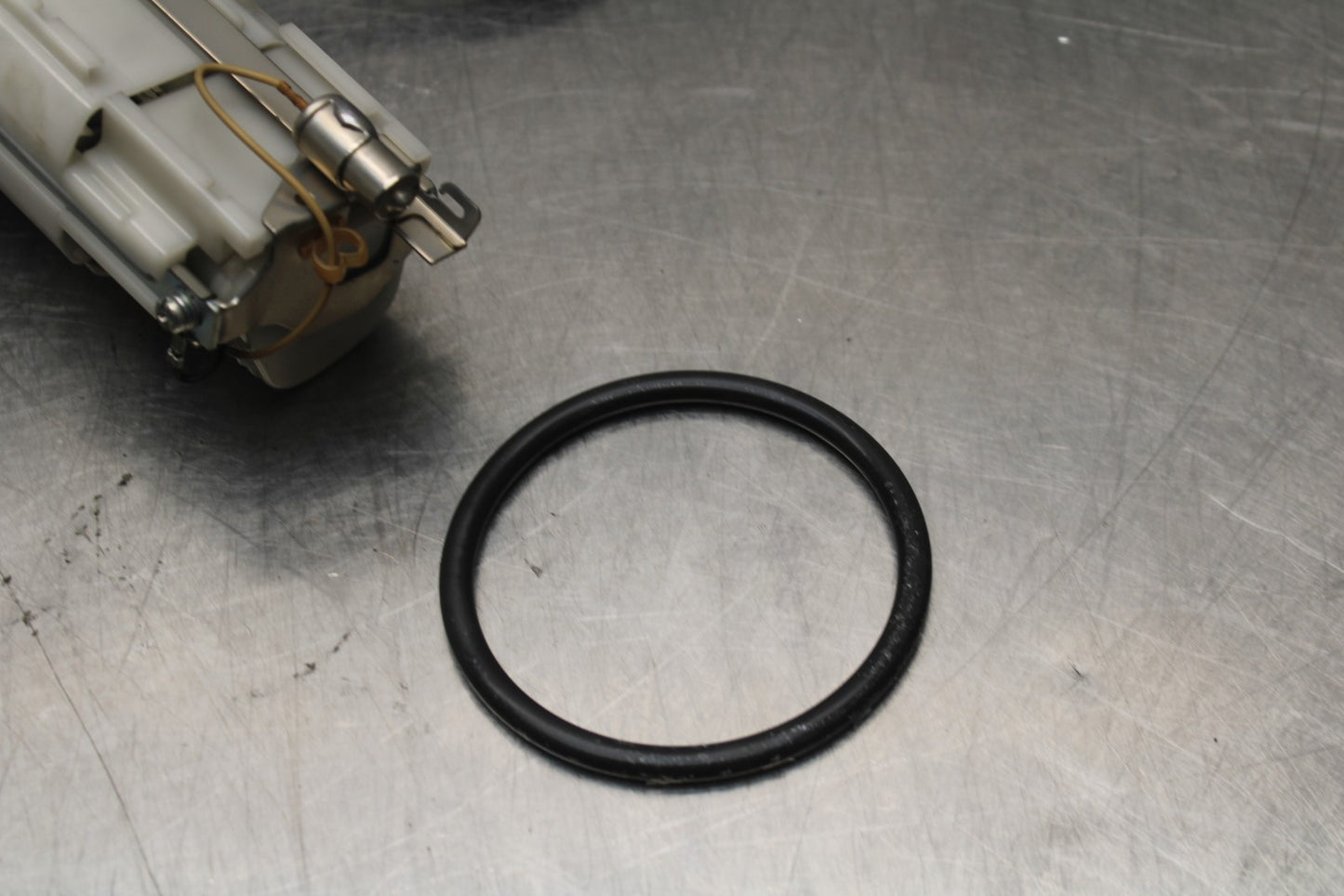 08 KAWASAKI NINJA ZX10R FUEL PUMP GAS PETROL SENDER UNIT BB201