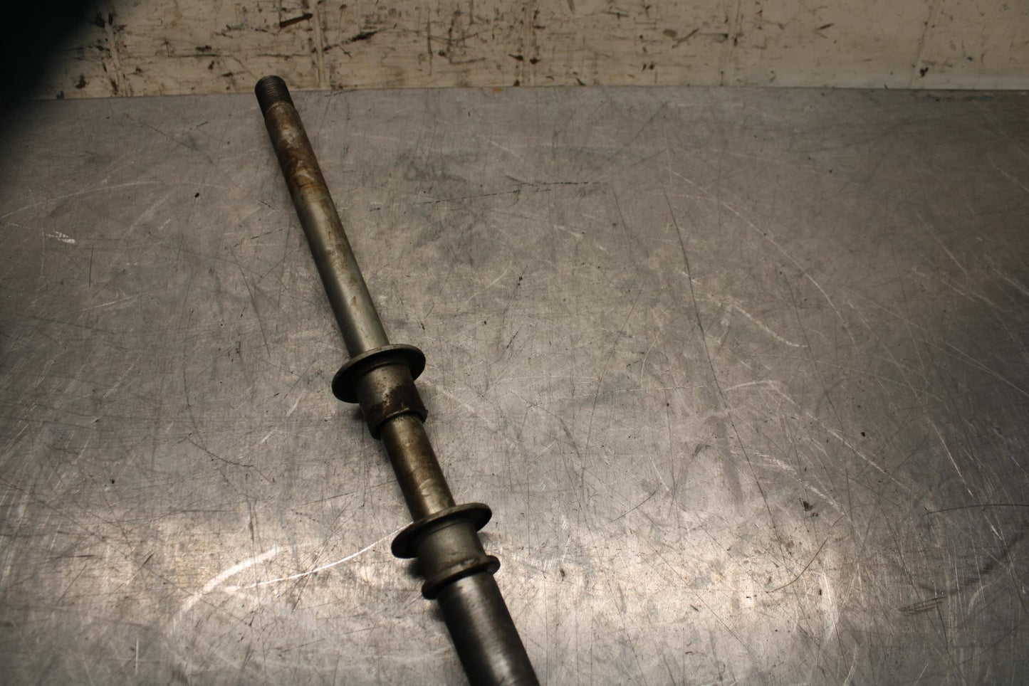 2004 Suzuki Intruder 1500 VL1500 FRONT WHEEL RIM AXLE PIVOT BOLT BB573