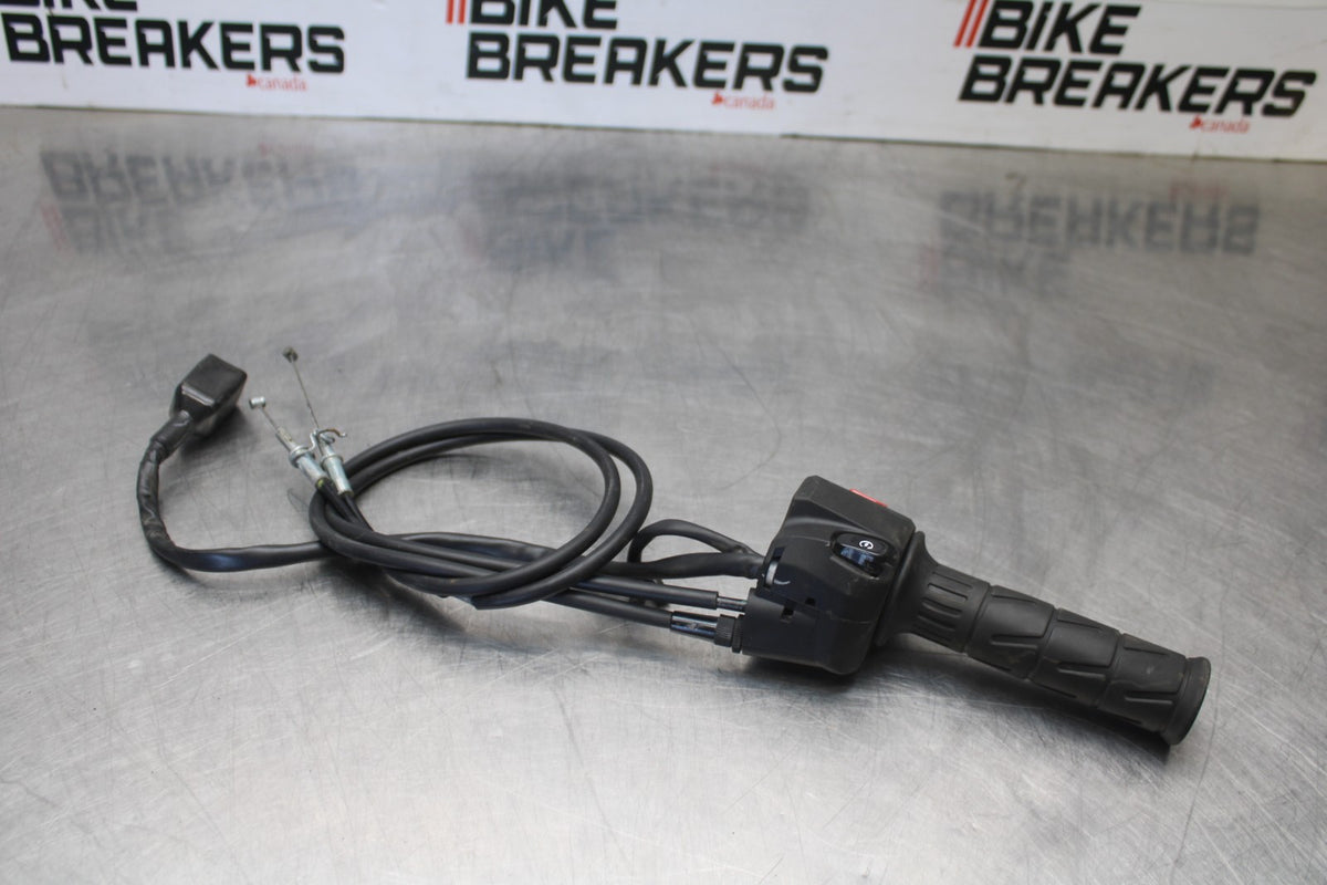 24-25 KAWASAKI NINJA 500 ABS RIGHT CLIP ON HANDLE KILL OFF START SWITCHES BB899