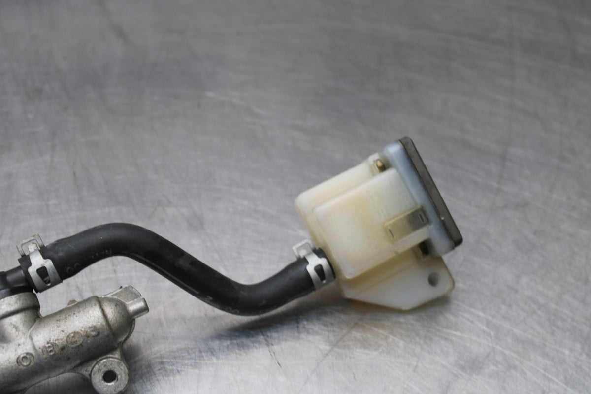 97-00 SUZUKI GSXR600 SRAD REAR BACK BRAKE MASTER CYLINDER W RESERVOIR BB921