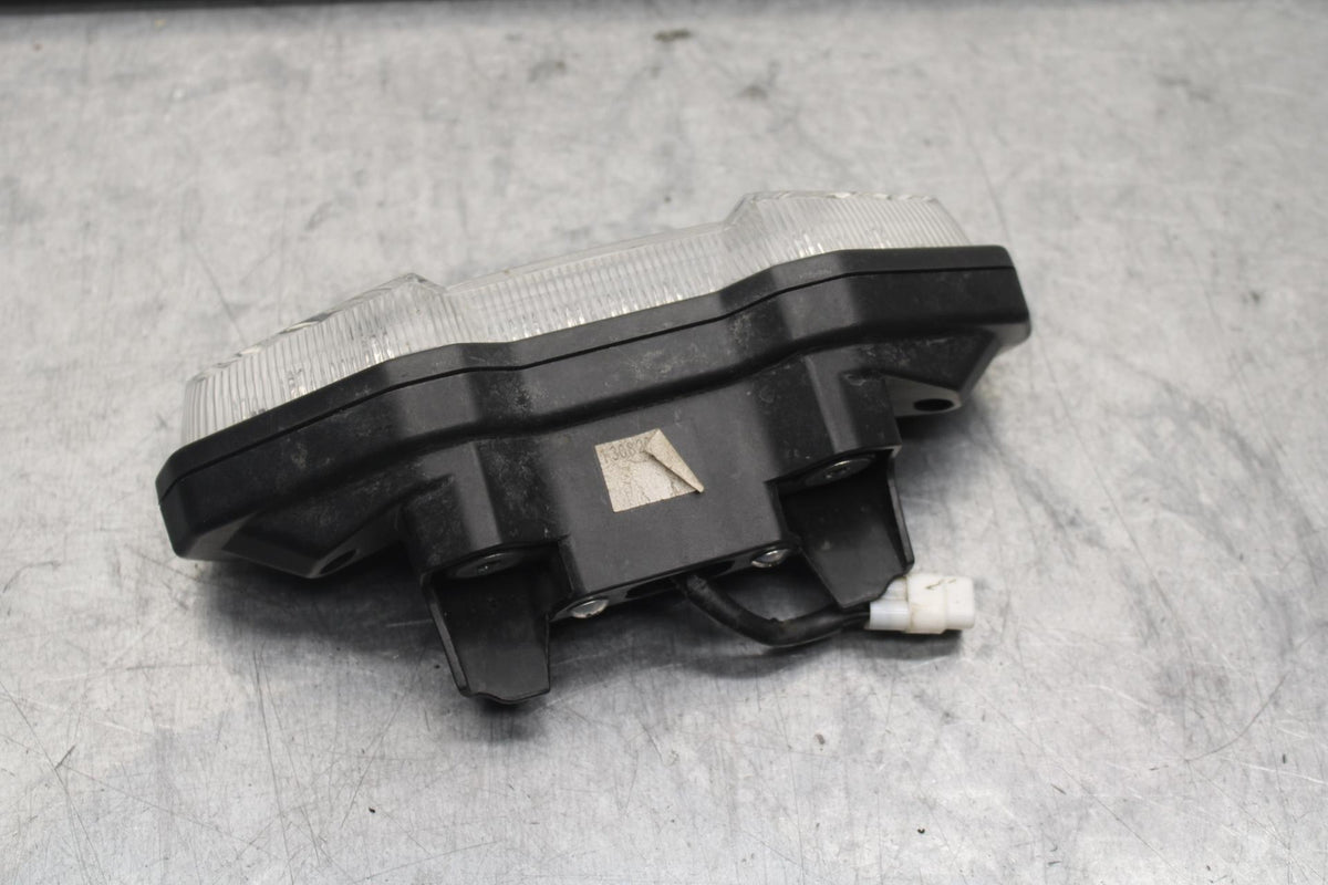 2014 Yamaha FZ09 REAR TAIL TAILLIGHT BACK BRAKE LIGHT 1RC-84700-00-00 BB81