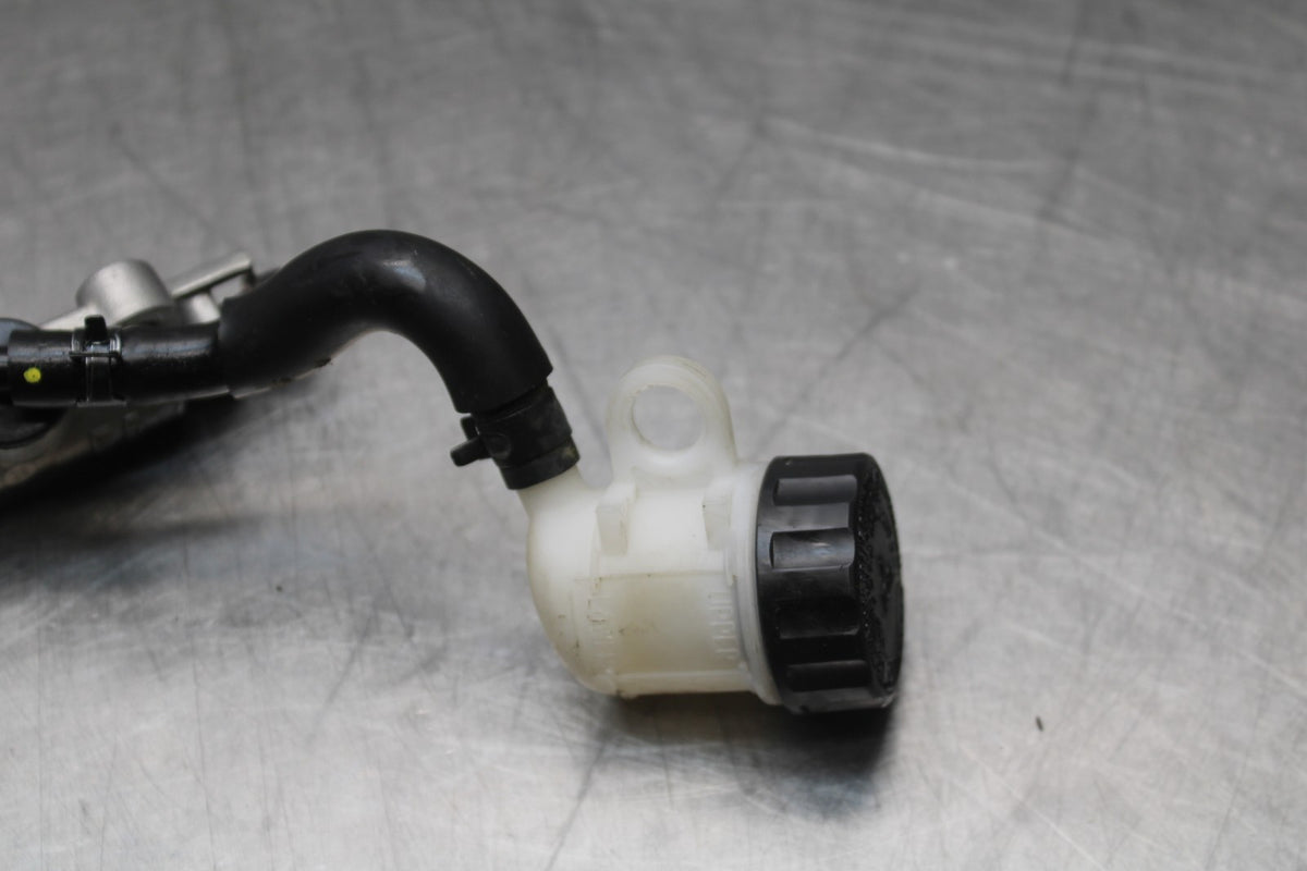 23 YAMAHA YZF R3 REAR BACK BRAKE MASTER CYLINDER W RESERVOIR BB806