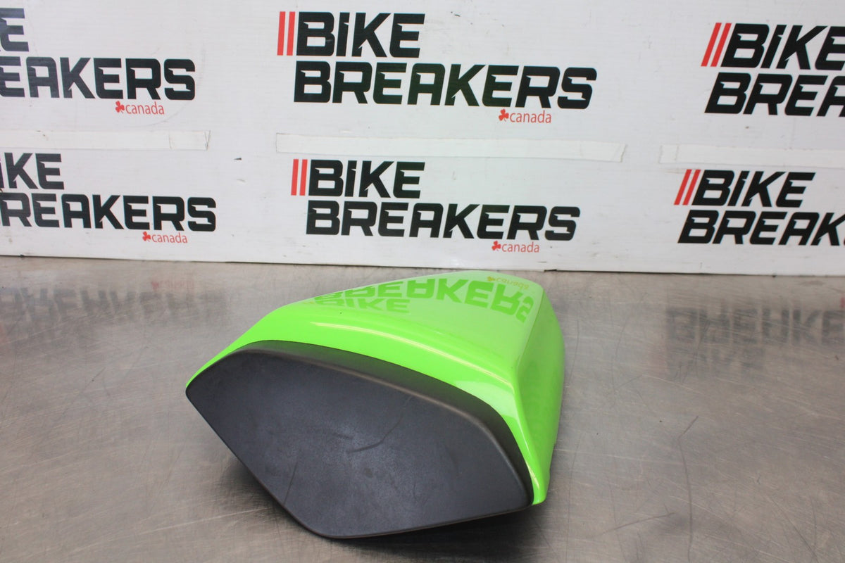 08 KAWASAKI NINJA ZX10R REAR BACK SEAT SOLO COWL FAIRING COVER BB902