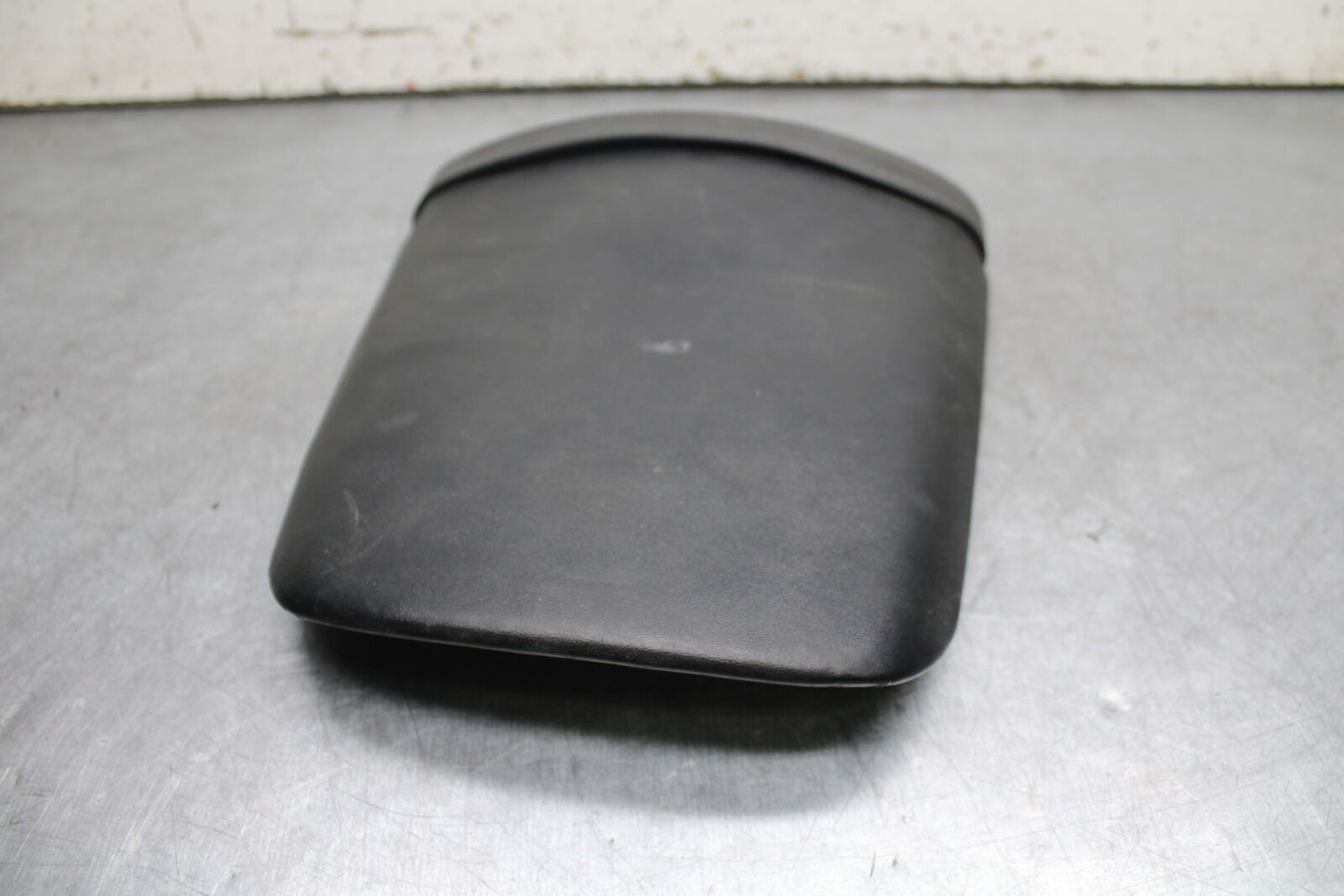 05-06 HONDA CBR600RR REAR BACK PASSENGER TANDEM SEAT PAD SADDLE PILLION BB727