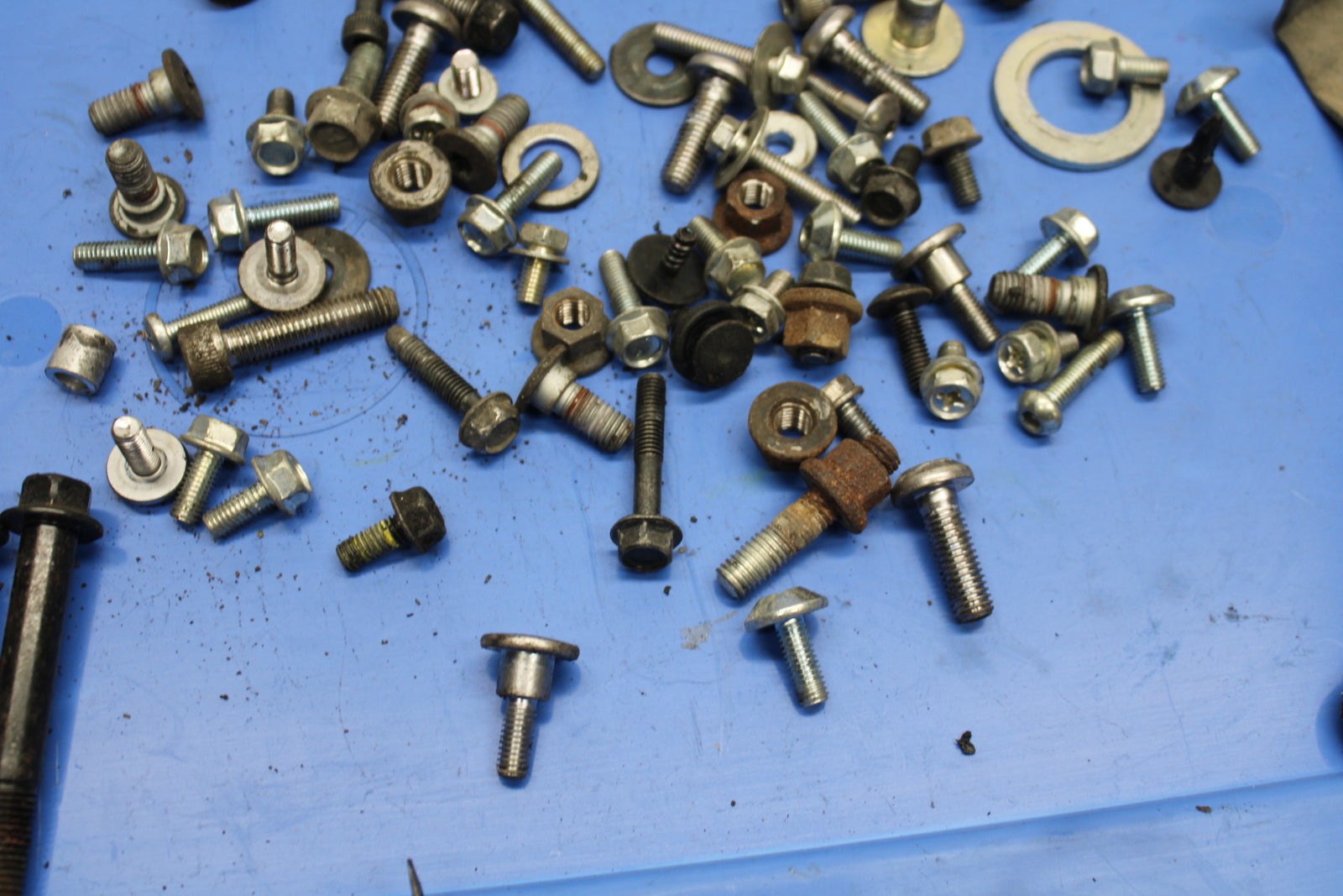 08-10 SUZUKI GSXR 600 MOUNTING BOLTS HARDWARE MOTOR SCREWS BB132