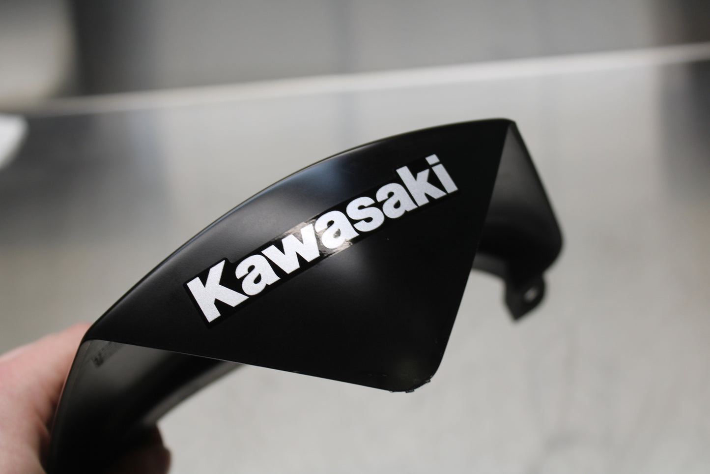 23-24 KAWASAKI NINJA ZX14R CENTER REAR BACK TAIL FAIRING COVER TRIM COWL BB141