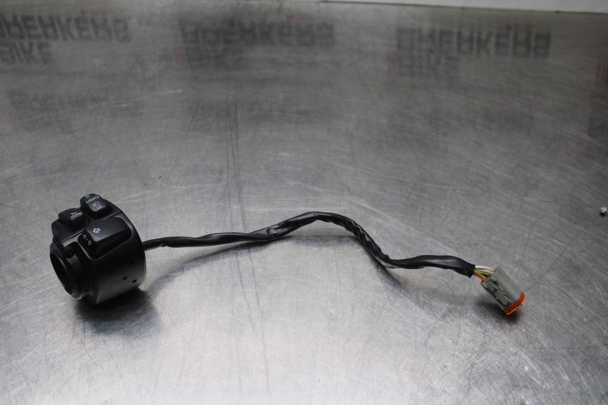 95-03 HARLEY-DAVIDSON SPORTSTER 1200 CUSTOM XL1200C LEFT HANDLE SWITCH BB817