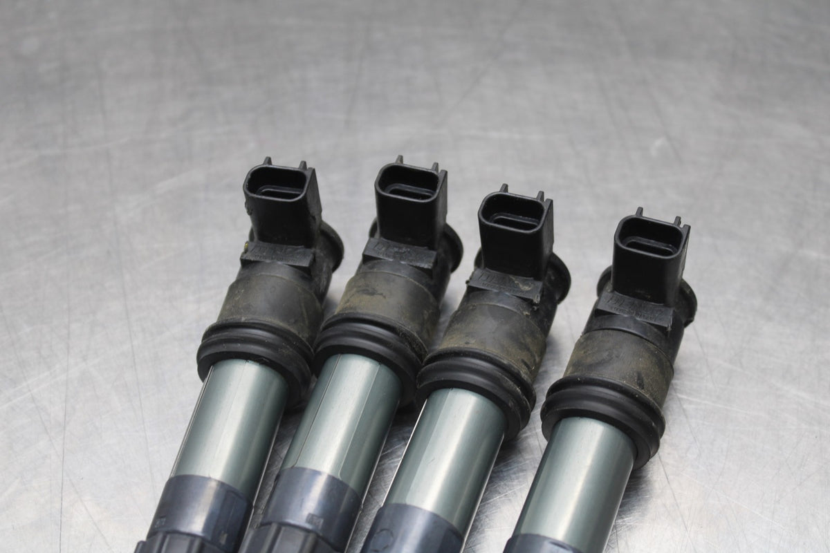 09 SUZUKI GSXR1000 IGNITION COILS COIL SPARK PLUG CAPS BB777