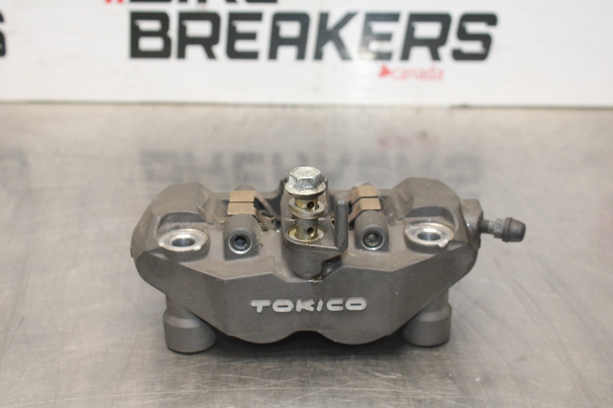 06-07 SUZUKI GSXR 600 RIGHT LEFT FRONT BRAKE CALIPER SET PAIR CALIPERS BB845