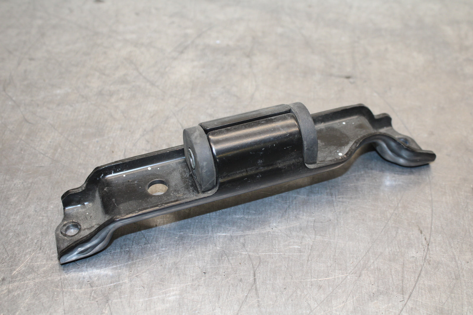 12-13 KAWASAKI Z1000 GAS TANK FUEL CELL PETROL RESERVOIR BRACKET MOUNT BB743