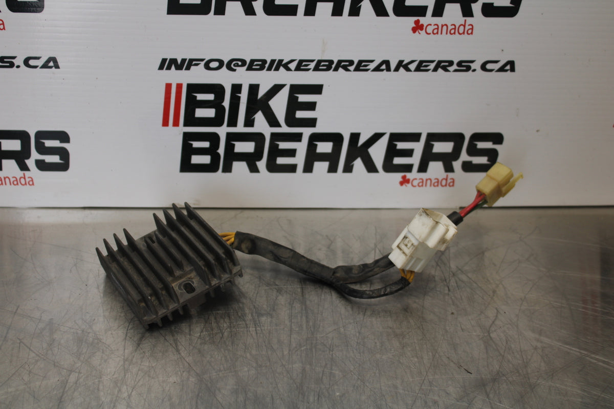 05-06 HONDA CBR600RR RECTIFIER VOLTAGE REGULATOR BB159
