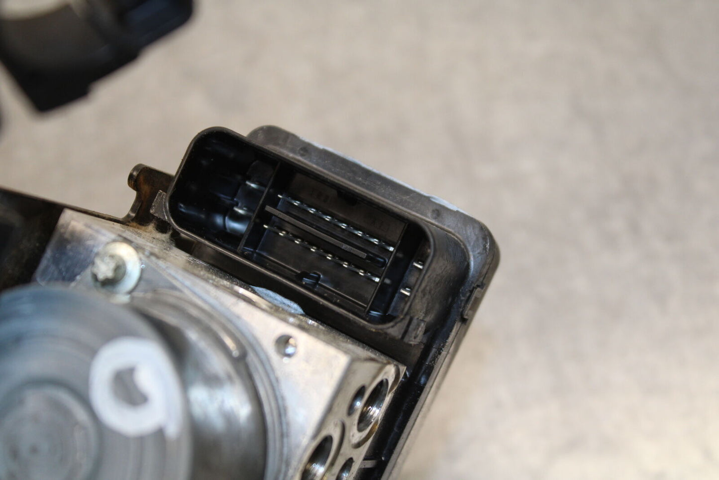 13-17 KAWASAKI NINJA ZX6R ZX636E ABS PUMP UNIT MODULE BB735