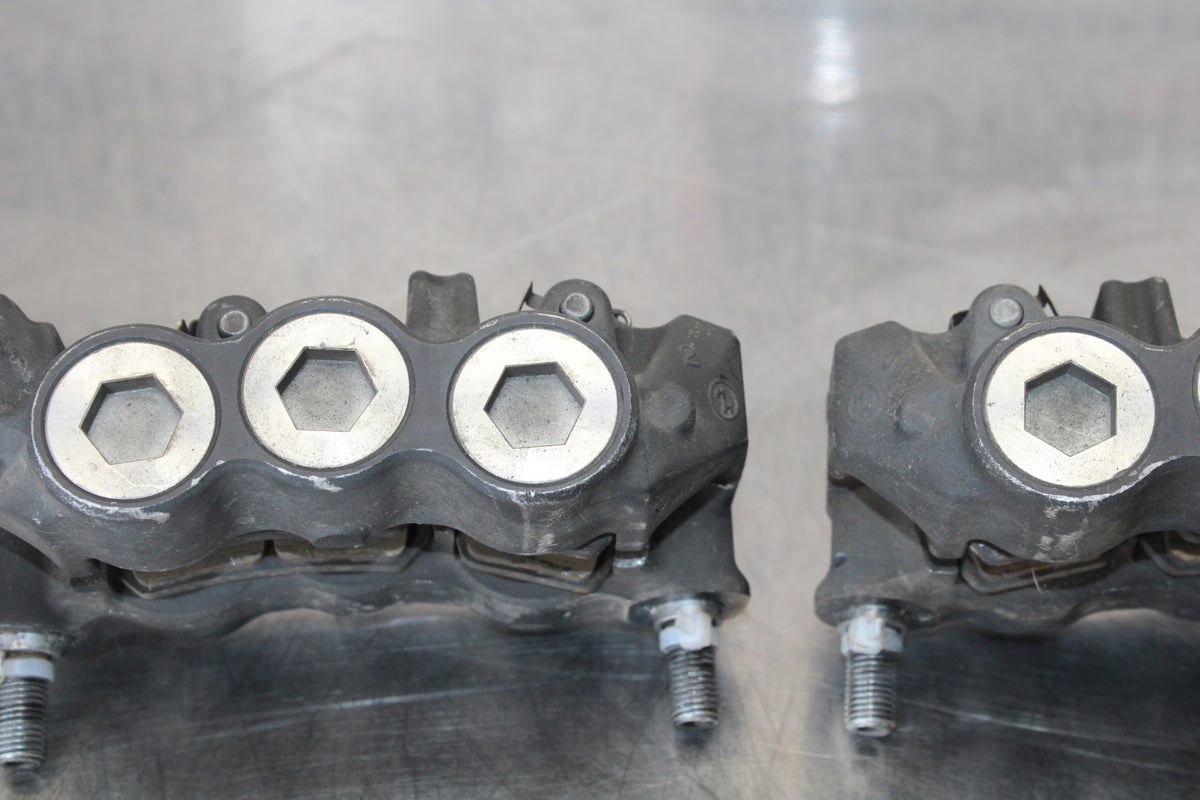 07-08 YAMAHA YZF R1 RIGHT LEFT FRONT BRAKE CALIPER SET PAIR CALIPERS BB160