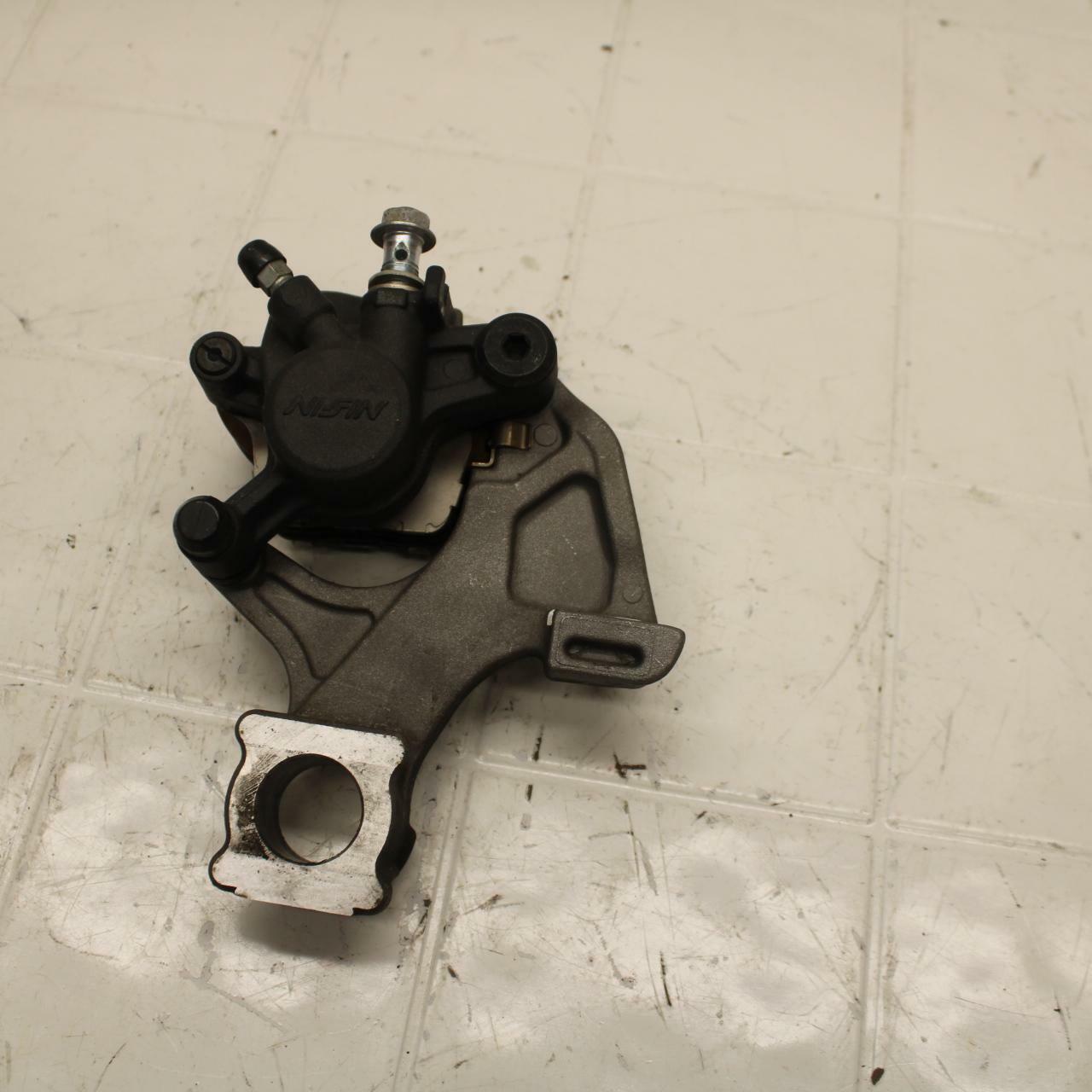 13 SUZUKI GSXR750 REAR BACK BRAKE CALIPER W MOUNT BRACKET 69100-47H10-999 BB17