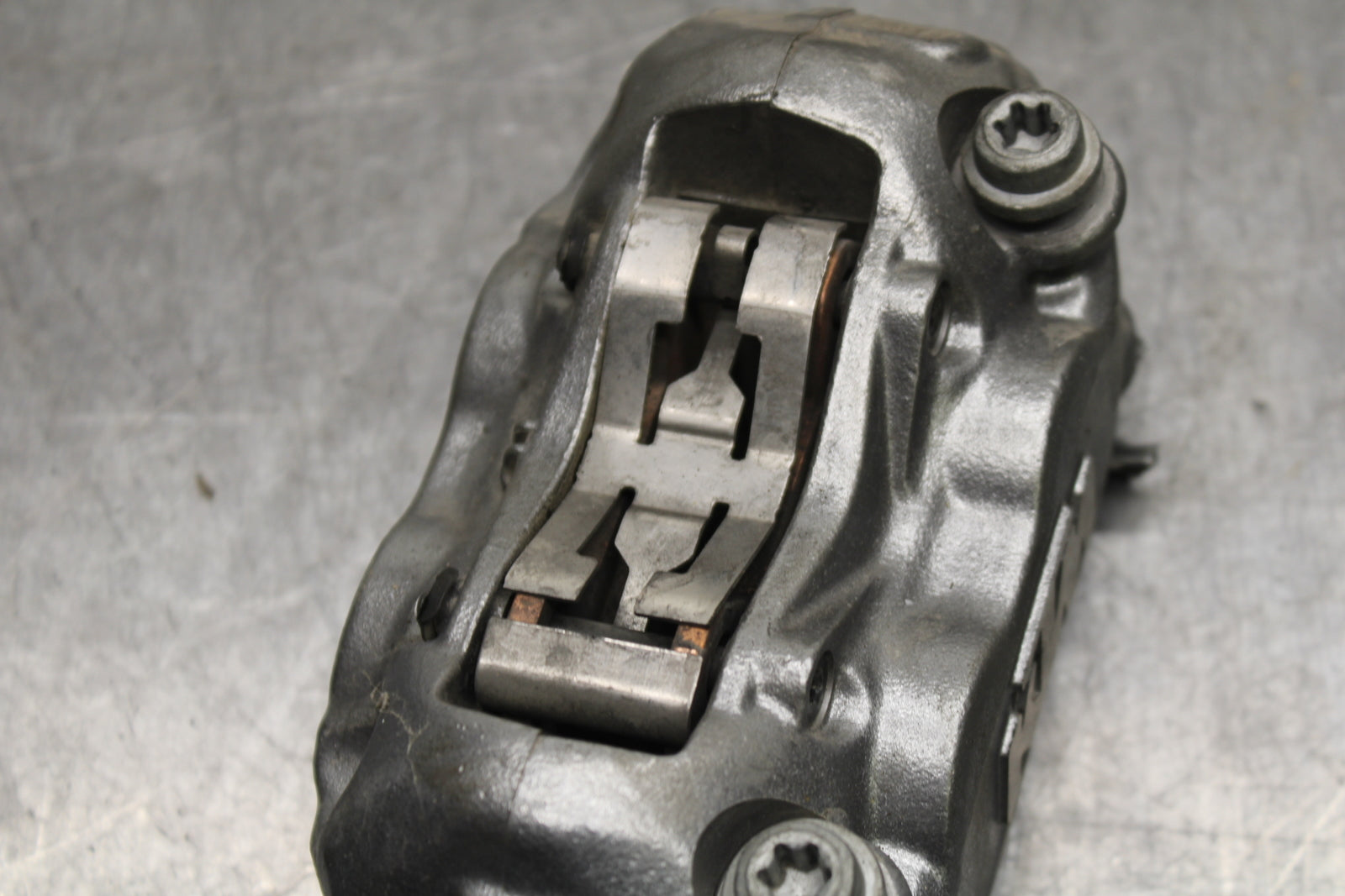 21-24 KTM 890 ADVENTURE R RIGHT LEFT FRONT BRAKE CALIPER SET PAIR CALIPERS BB723