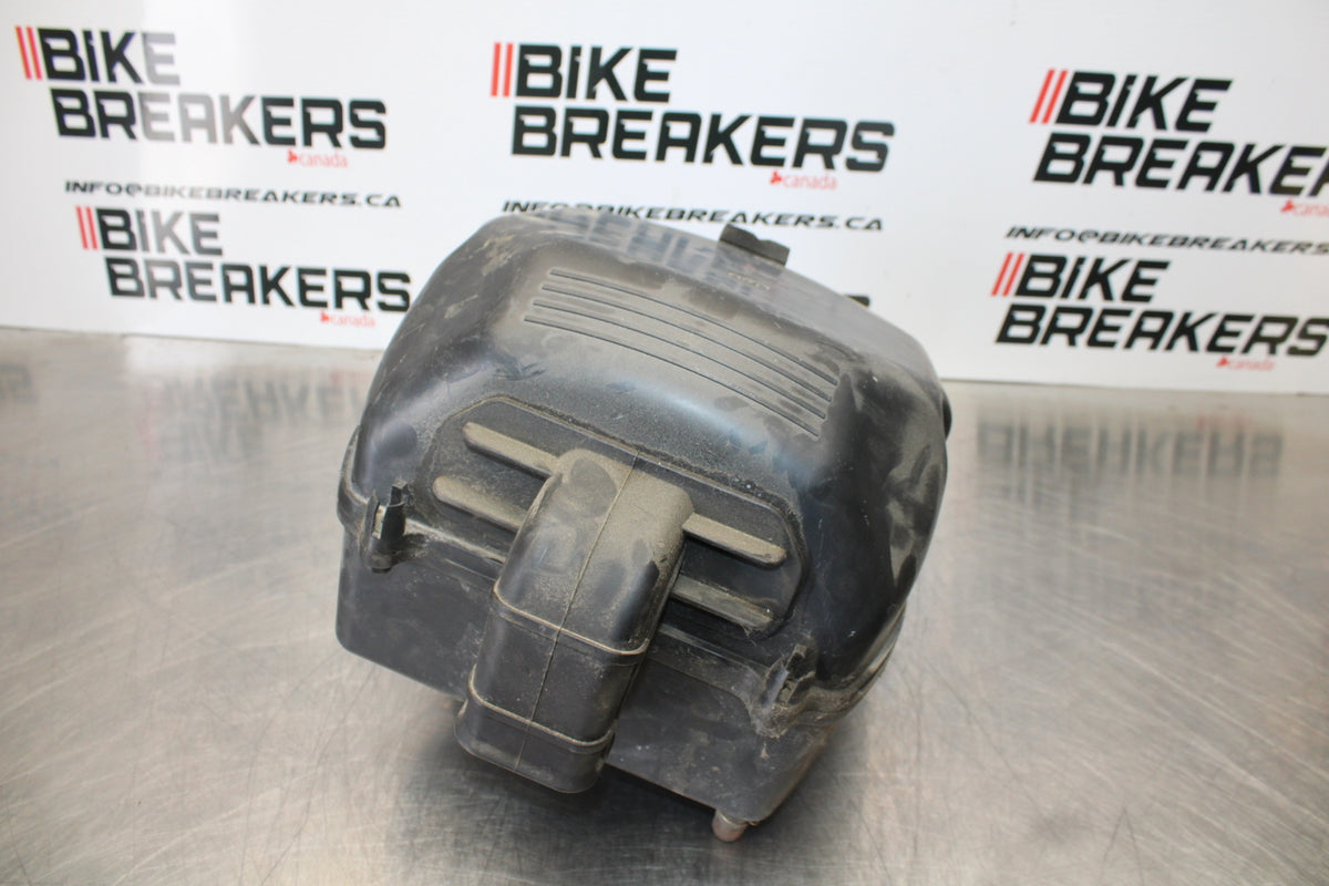 03 SUZUKI SV650S AIRBOX AIR INTAKE FILTER BOX BB167