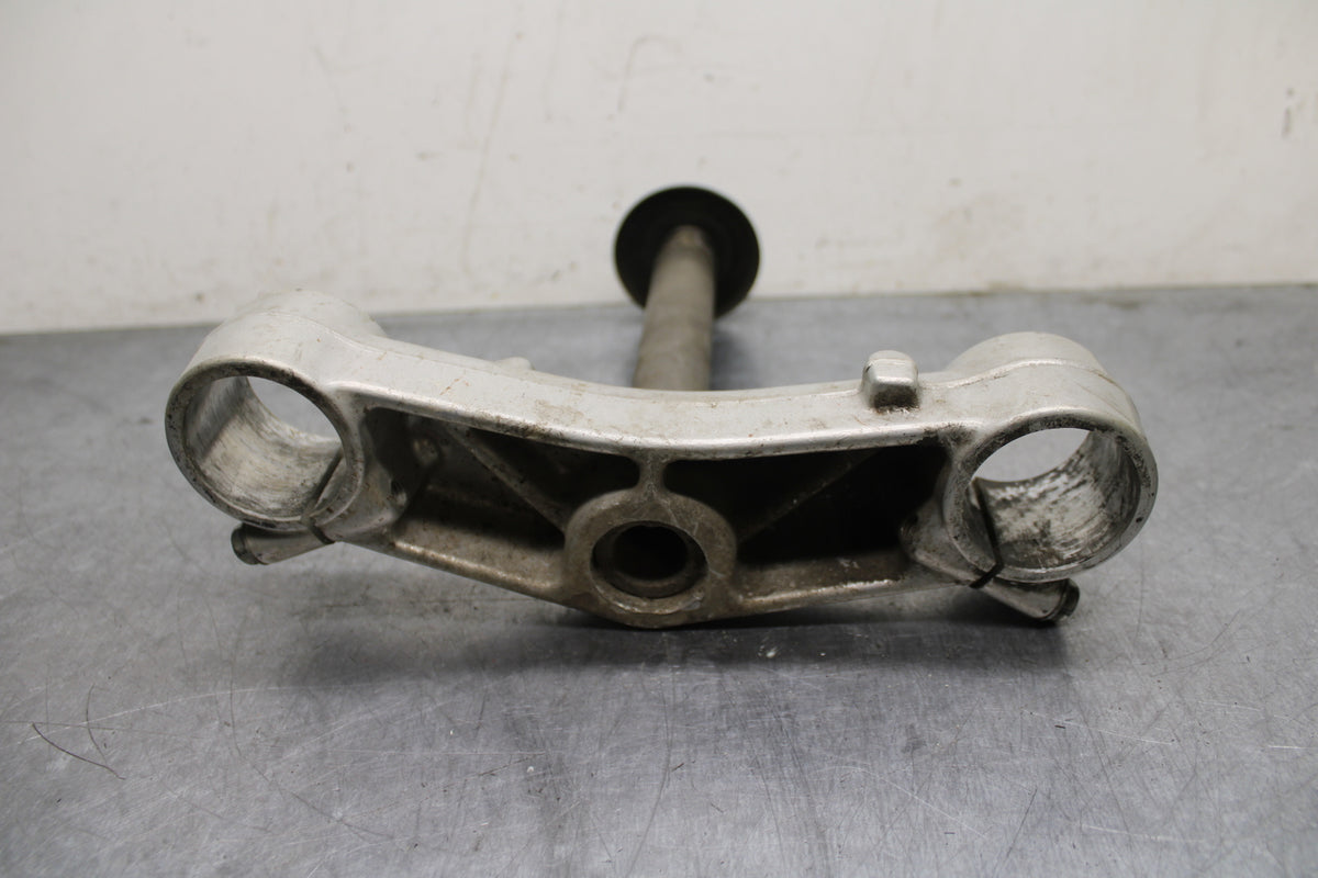 03-04 HONDA CBR600RR FRONT FORKS CLAMP LOWER TRIPLE TREE STEM BB127