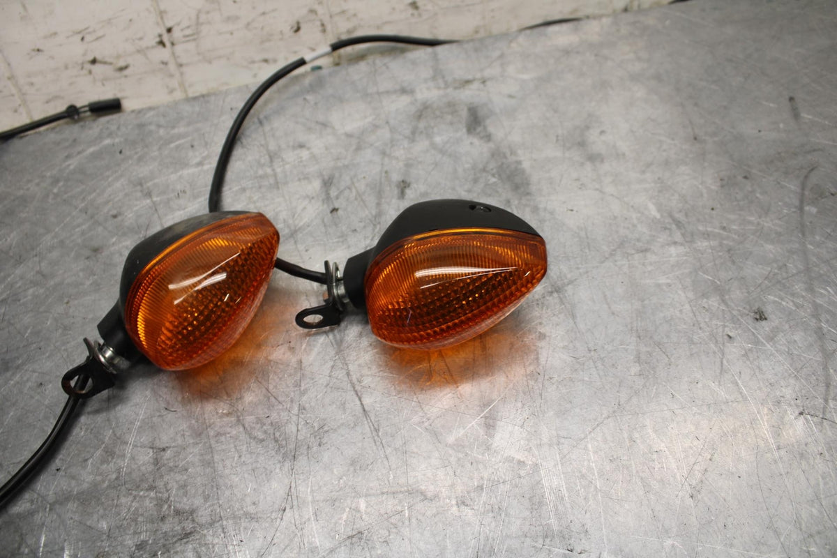 18-21 YAMAHA XSR700 REAR LEFT RIGHT TURN SIGNALS LIGHT INDICATORS
