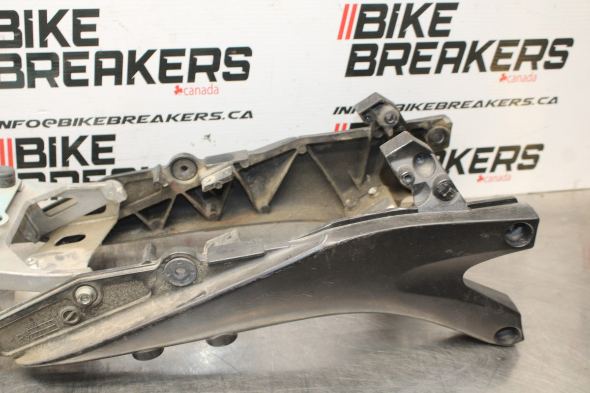 06-07 SUZUKI GSXR600 REAR SUBFRAME BACK SUB FRAME BB836