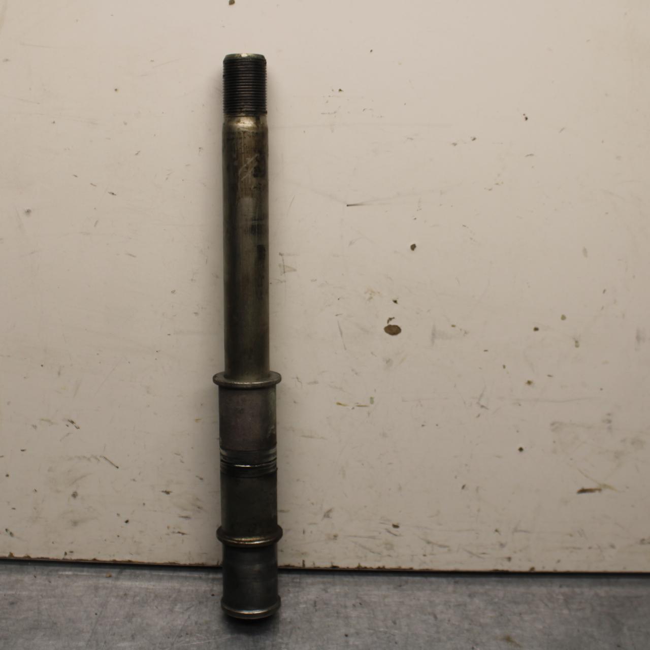 03-08 KAWASAKI VULCAN 1600 FRONT WHEEL RIM AXLE PIVOT BOLT BB616