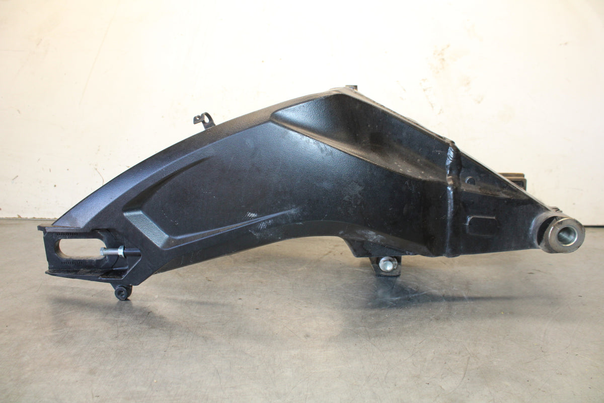 11-24 SUZUKI GSXR750 REAR SWINGARM BACK SUSPENSION SWING ARM  BB687