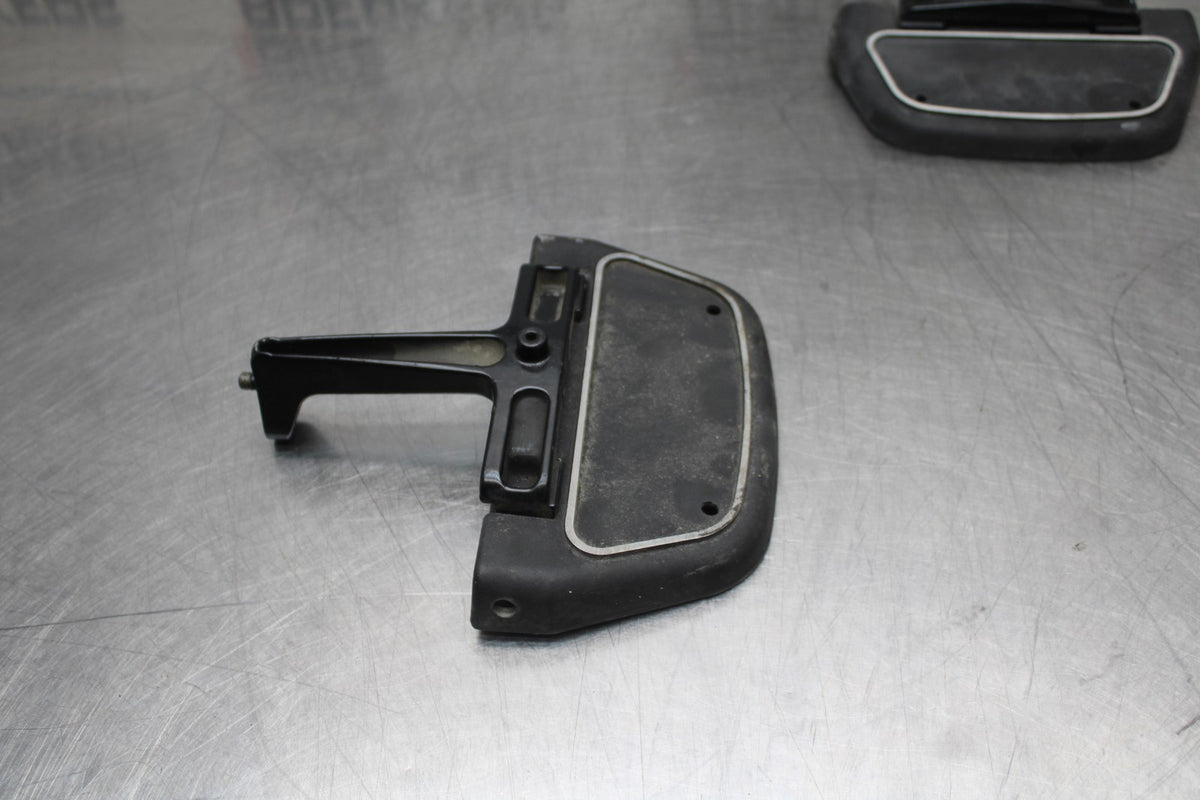 99-00 HARLEY-DAVIDSON ELECTRA GLIDE FLHT REAR PASSENGER FOOT STEP SET BB805