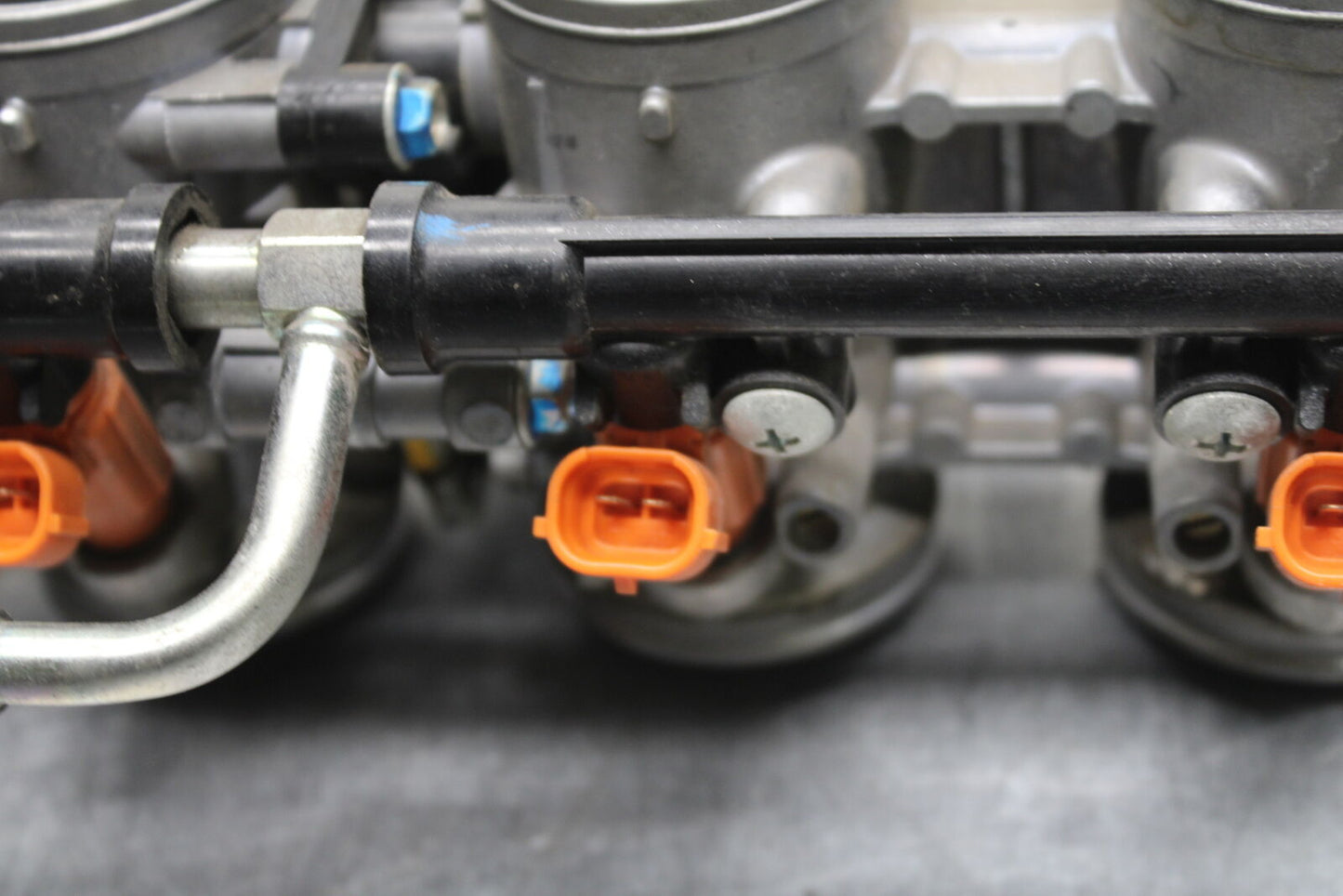 13-18 KAWASAKI NINJA ZX6R MAIN FUEL INJECTORS / THROTTLE BODIES BB118