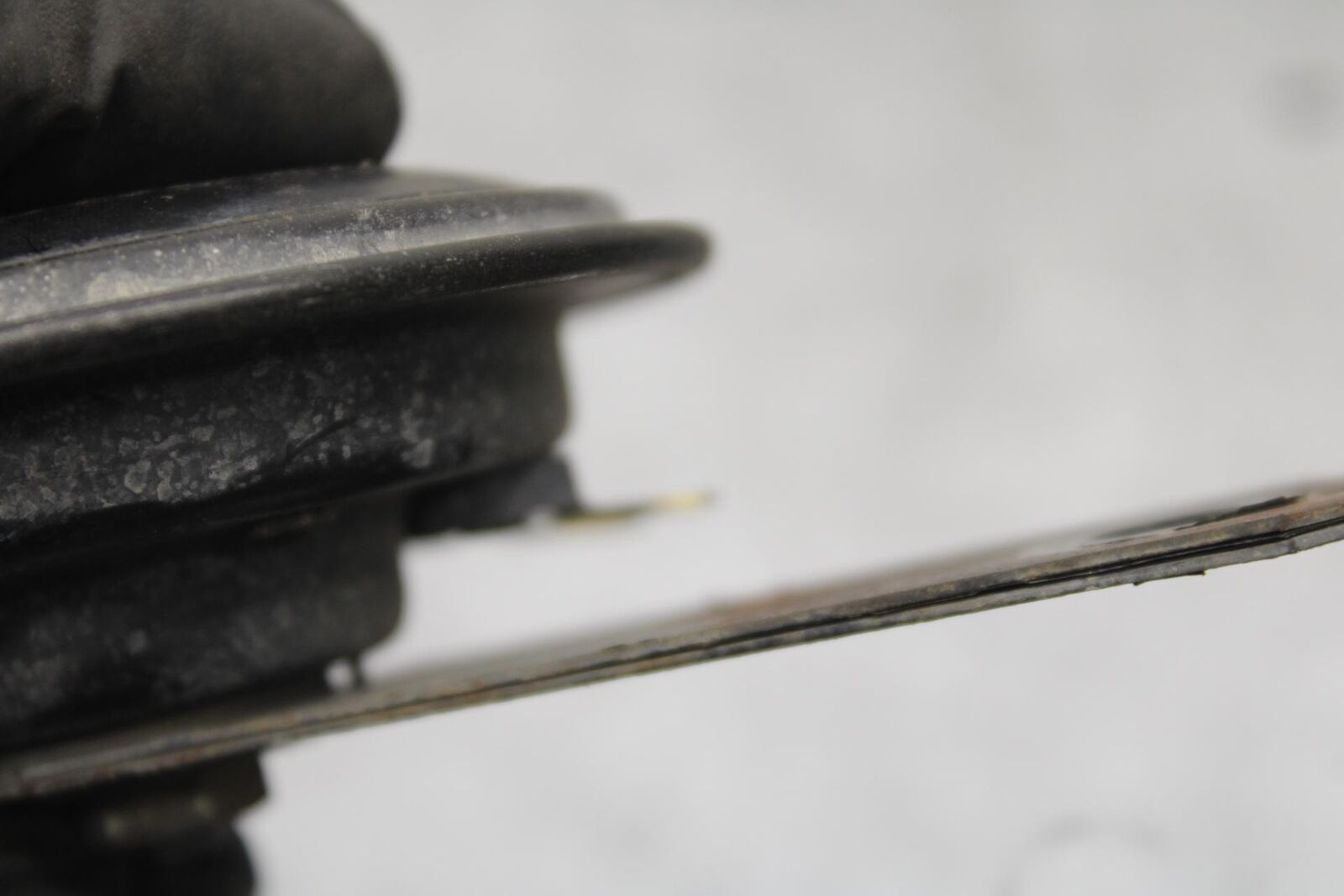 1995 Suzuki RF600R HORN SIGNAL BB615