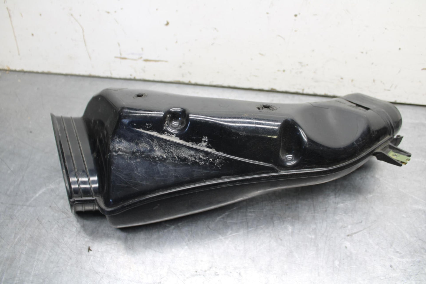 01-03 SUZUKI GSXR600 RIGHT LEFT AIR INTAKE DUCTS 94420-35F13 94430-35F11 BB633