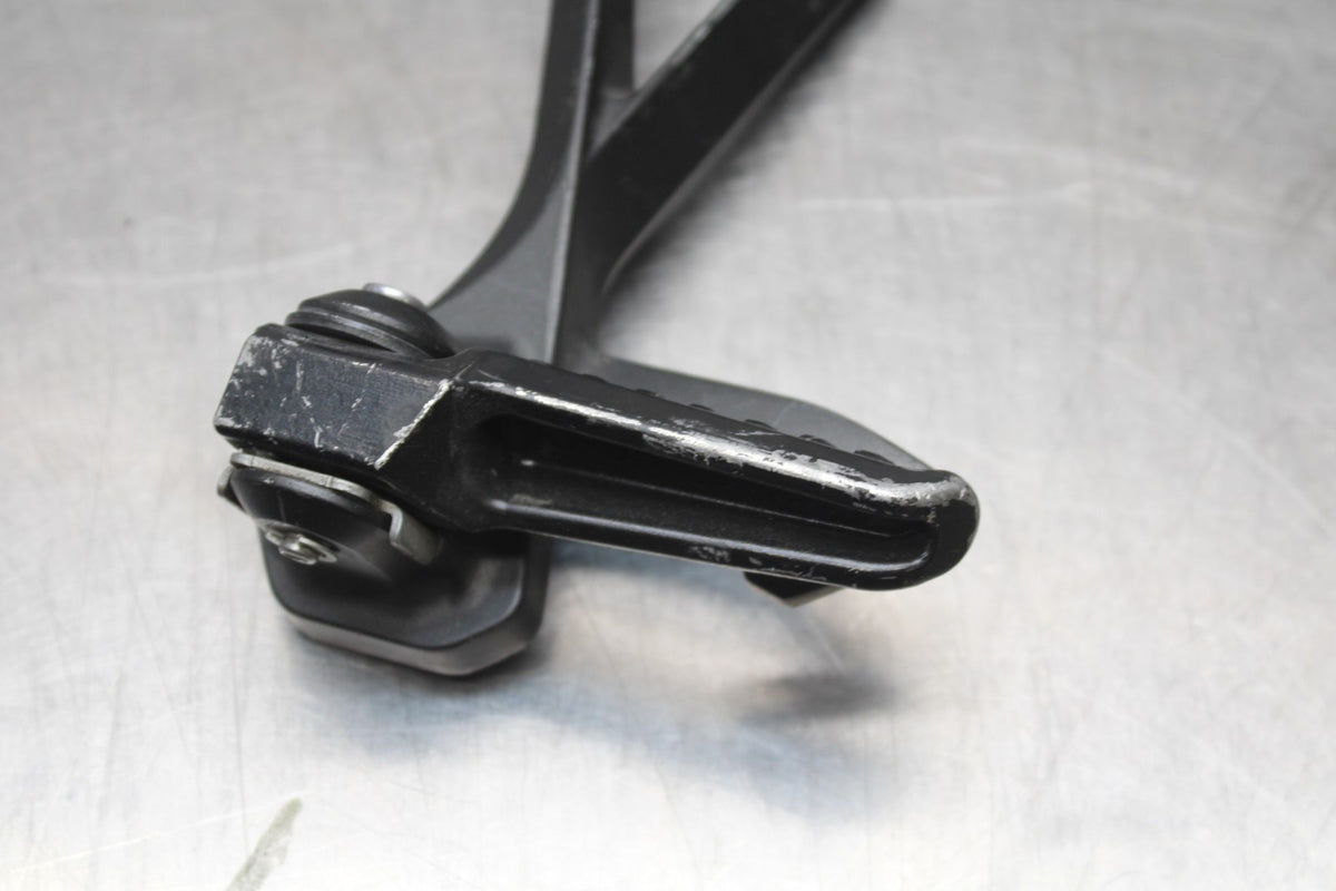 11-15 KAWASAKI NINJA ZX10R LEFT REAR BACK PASSENGER PEG BB840