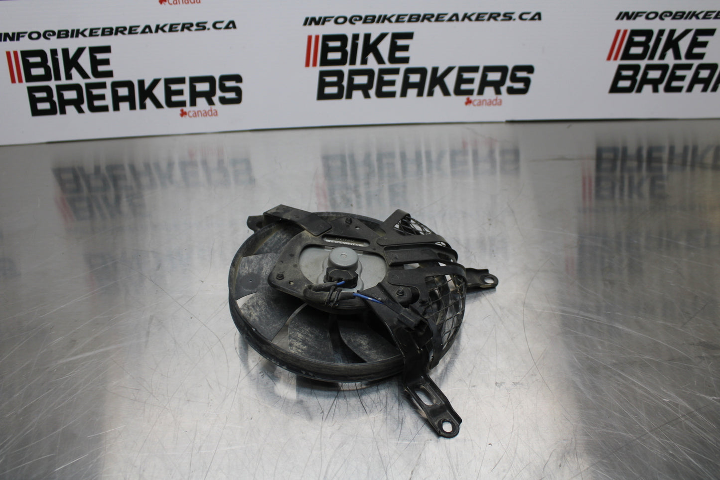 11 SUZUKI GSXR1000 ENGINE RADIATOR COOLING FAN BB142