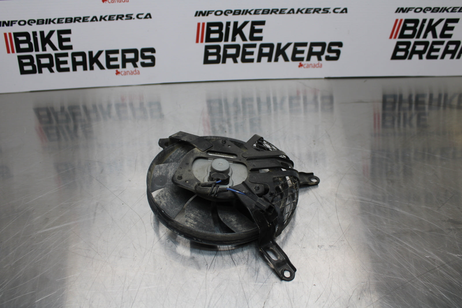 11 SUZUKI GSXR1000 ENGINE RADIATOR COOLING FAN BB142