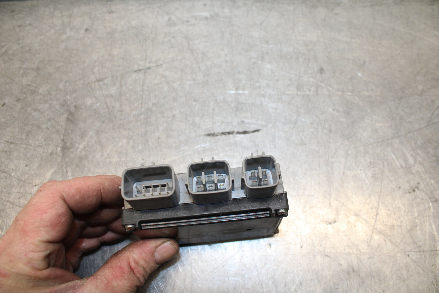 24 KAWASAKI NINJA 500 ABS RELAY ASSEMBLY FUSE BOX BB744