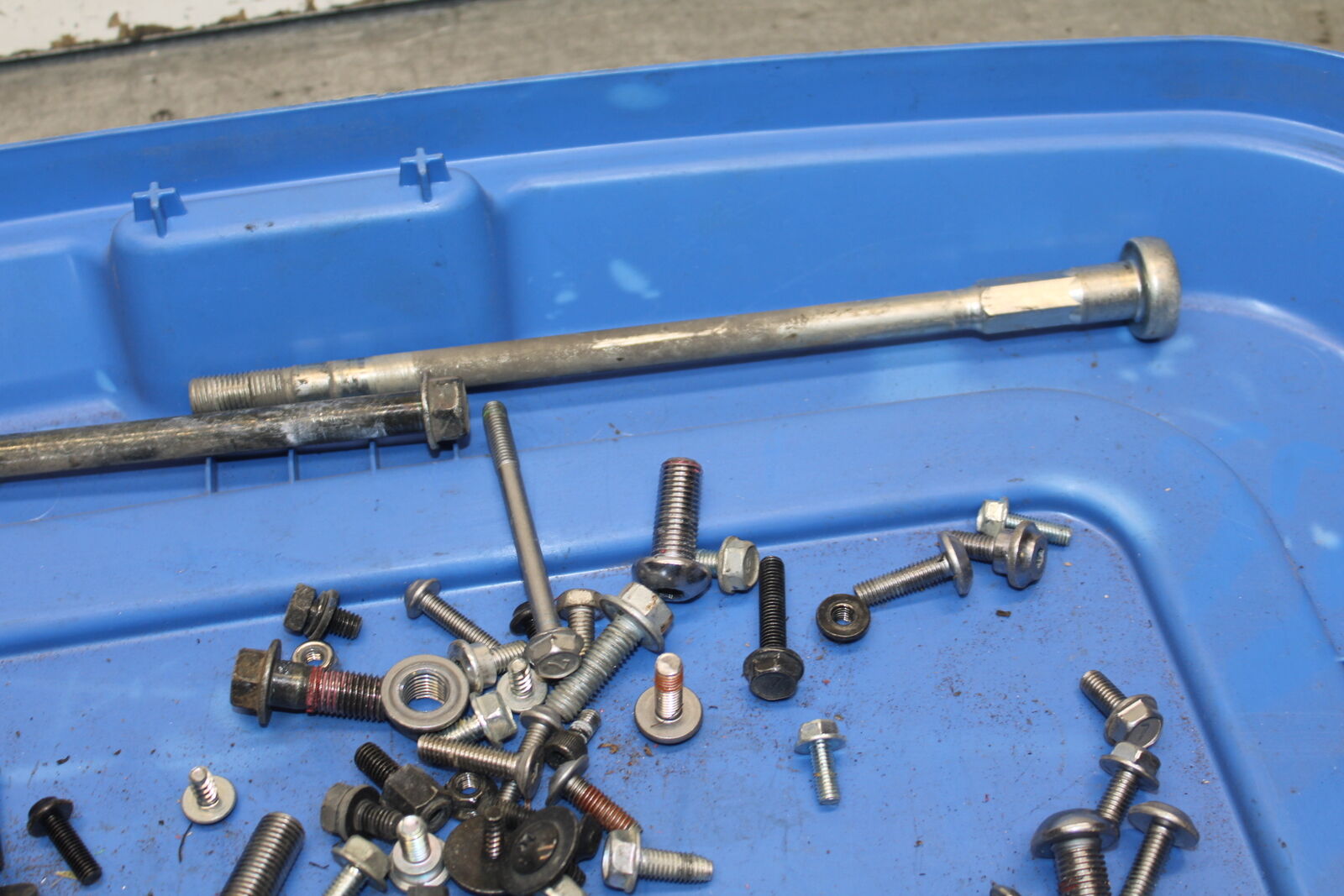 19-23 KAWASAKI NINJA ZX6R MOUNTING BOLTS HARDWARE MOTOR SCREWS BB701