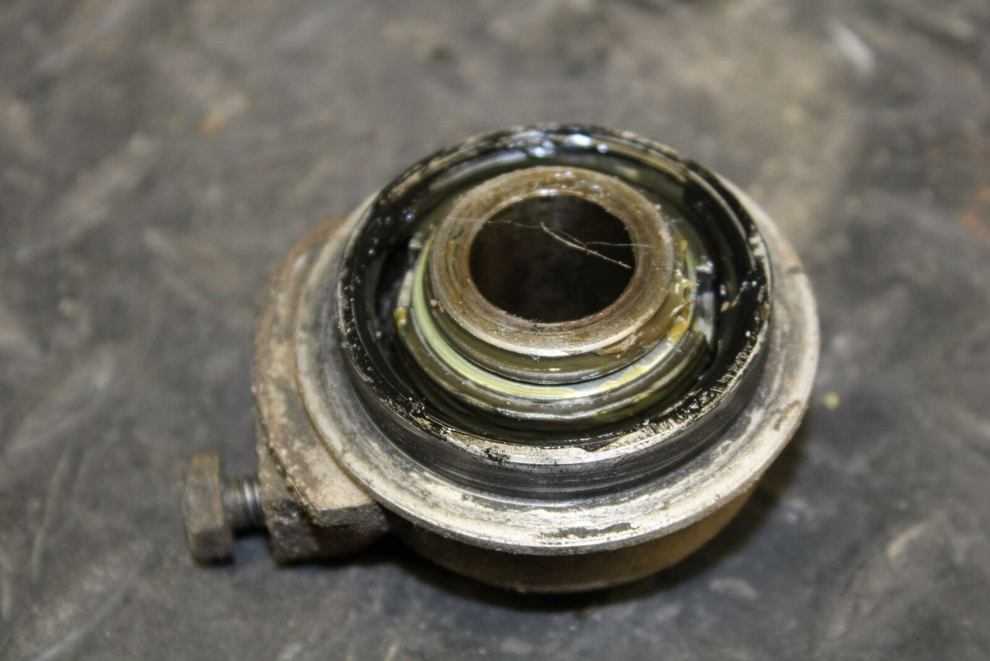 80-81 YAMAHA XS1100 SPECIAL SPEEDOMETER DRIVE GEAR BB174