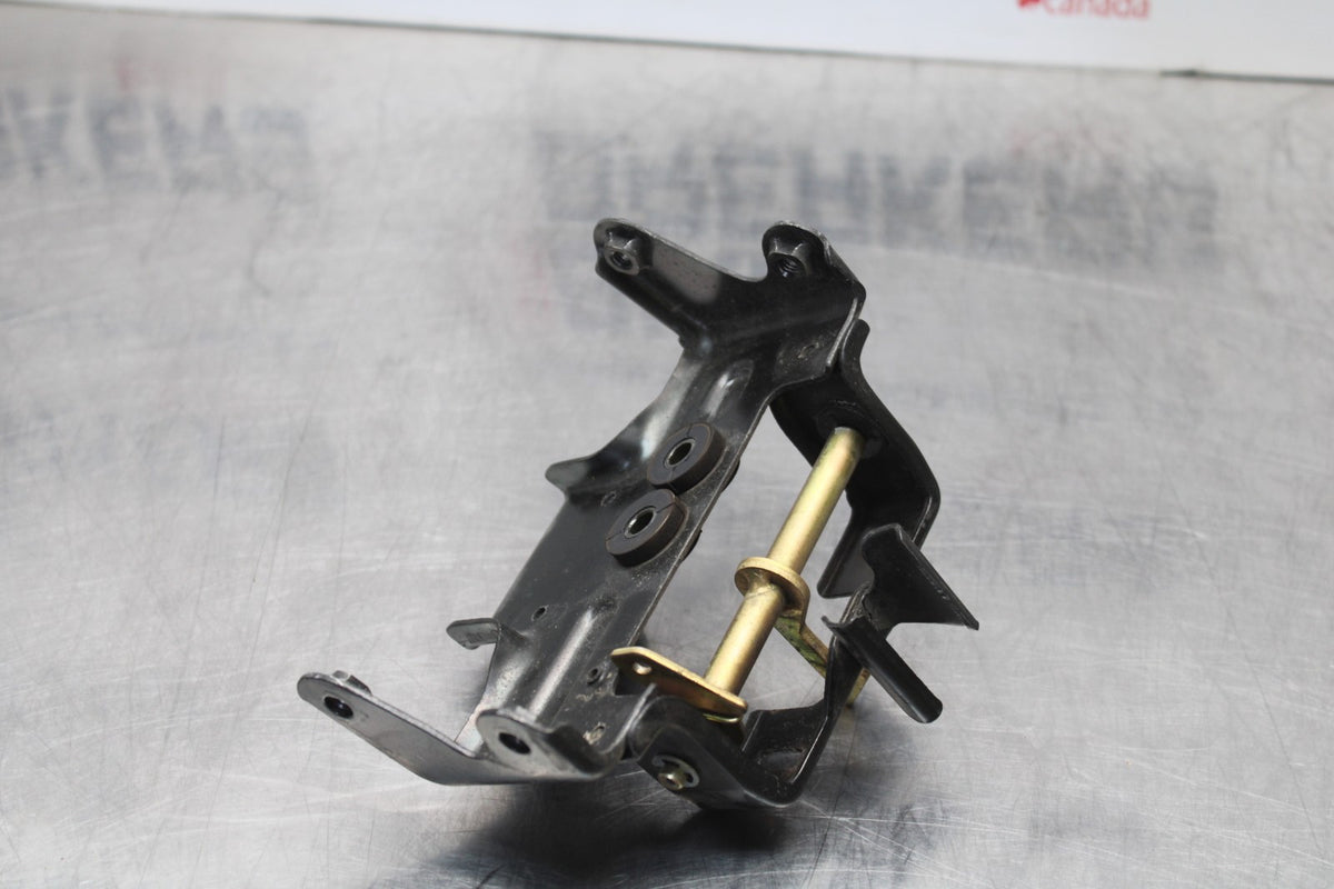 93-07 YAMAHA VMAX 1200 SEAT BRACKET MOUNT MOUNTING BRACKET BB197