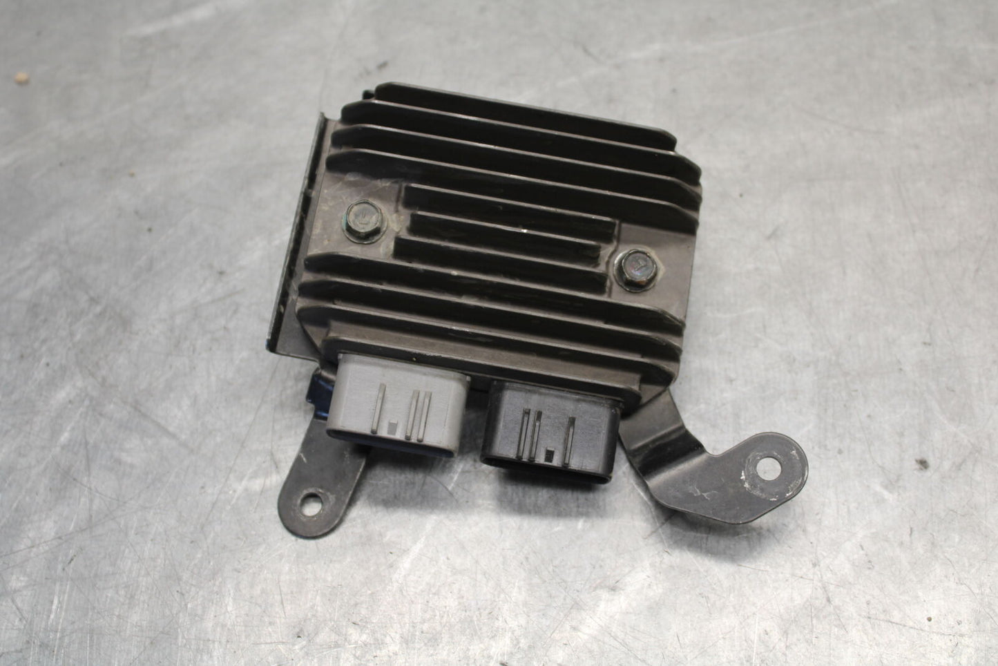 09-12 KAWASAKI NINJA ZX6R RECTIFIER VOLTAGE REGULATOR BB656