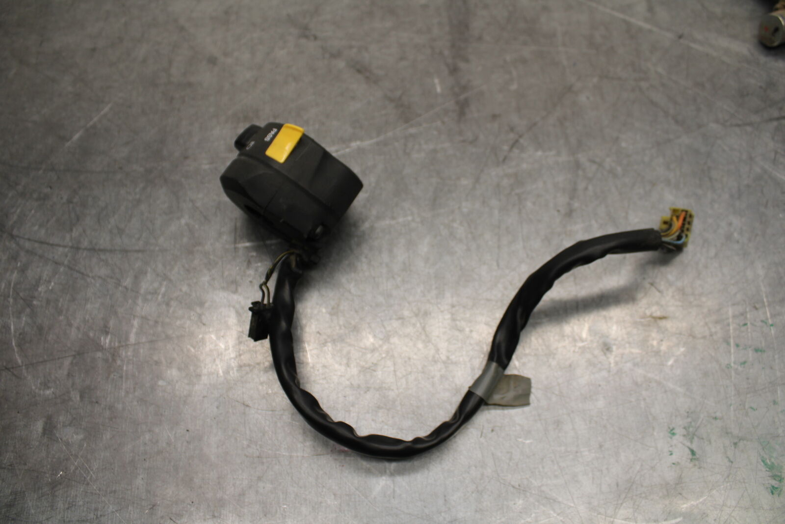 08-10 SUZUKI GSXR 600 LEFT CLIP ON HANDLE HORN SIGNALS SWITCH SWITCHES  BB721