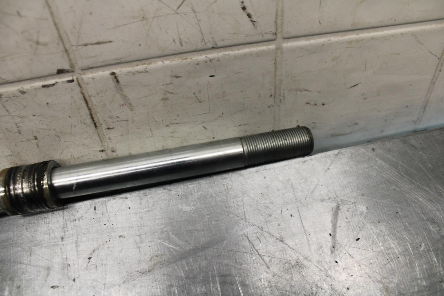 15-17 KAWASAKI EX 650 NINJA  EX 650 ABS FRONT WHEEL RIM AXLE PIVOT BOLT BB494