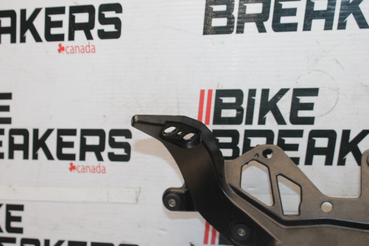 10-11 BMW S1000RR UPPER FAIRING MIRROR GAUGES STAY BRACKET BB941