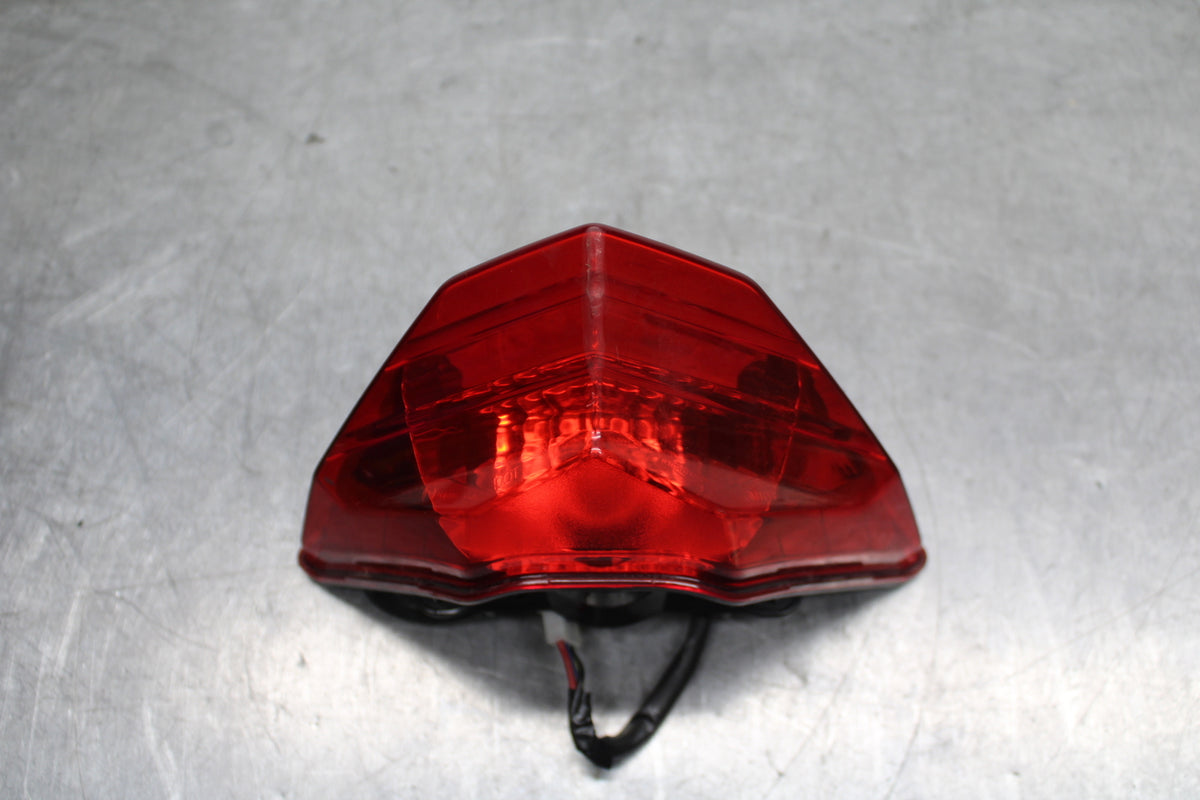 13-17 KAWASAKI NINJA 300 REAR TAIL TAILLIGHT BACK BRAKE LIGHT BB128