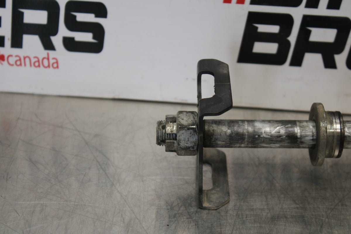 13-17 KAWASAKI NINJA 300 EX300 REAR AXLE BACK WHEEL RIM PIVOT BOLT AXEL BB189