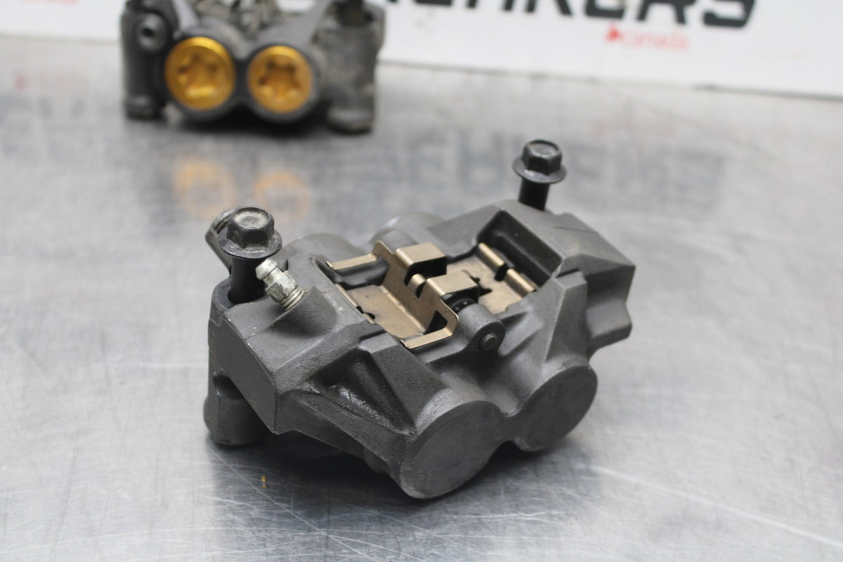 08-16 YAMAHA YZF R6 RIGHT LEFT FRONT BRAKE CALIPER SET PAIR CALIPERS BB798